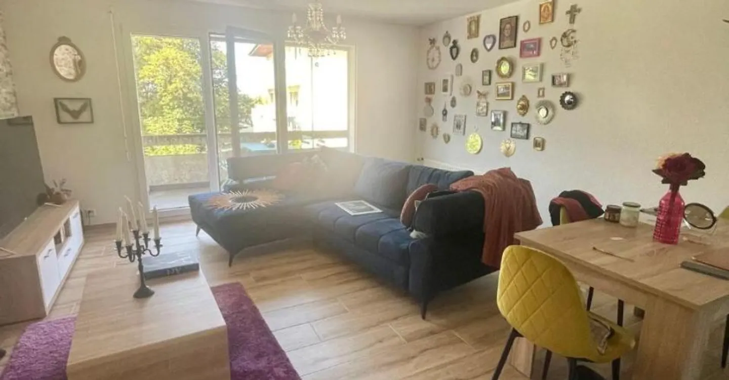 Charming 2.5 room apartment - Photo 1 of 12