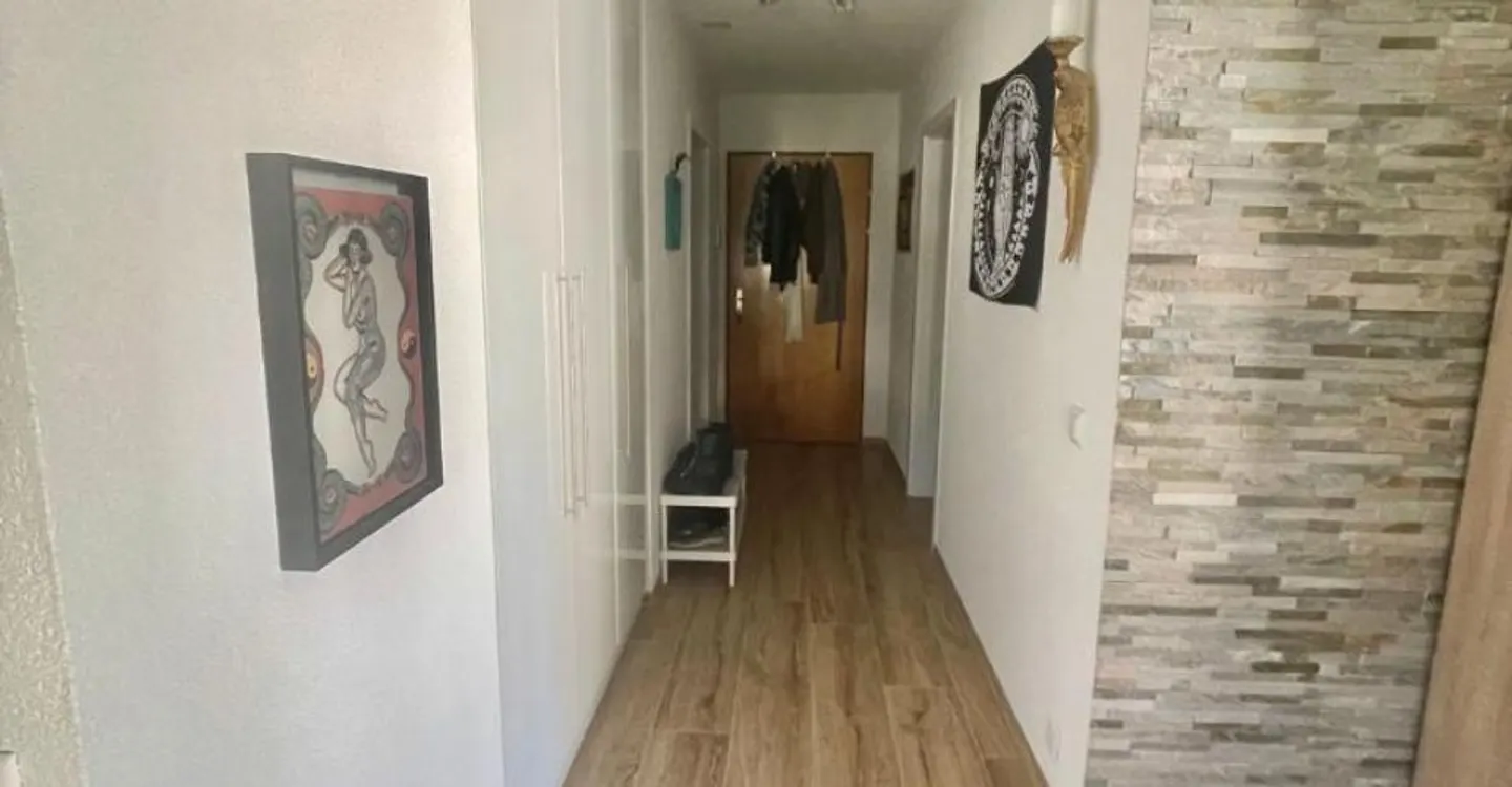 Charming 2.5 room apartment - Photo 3 of 12