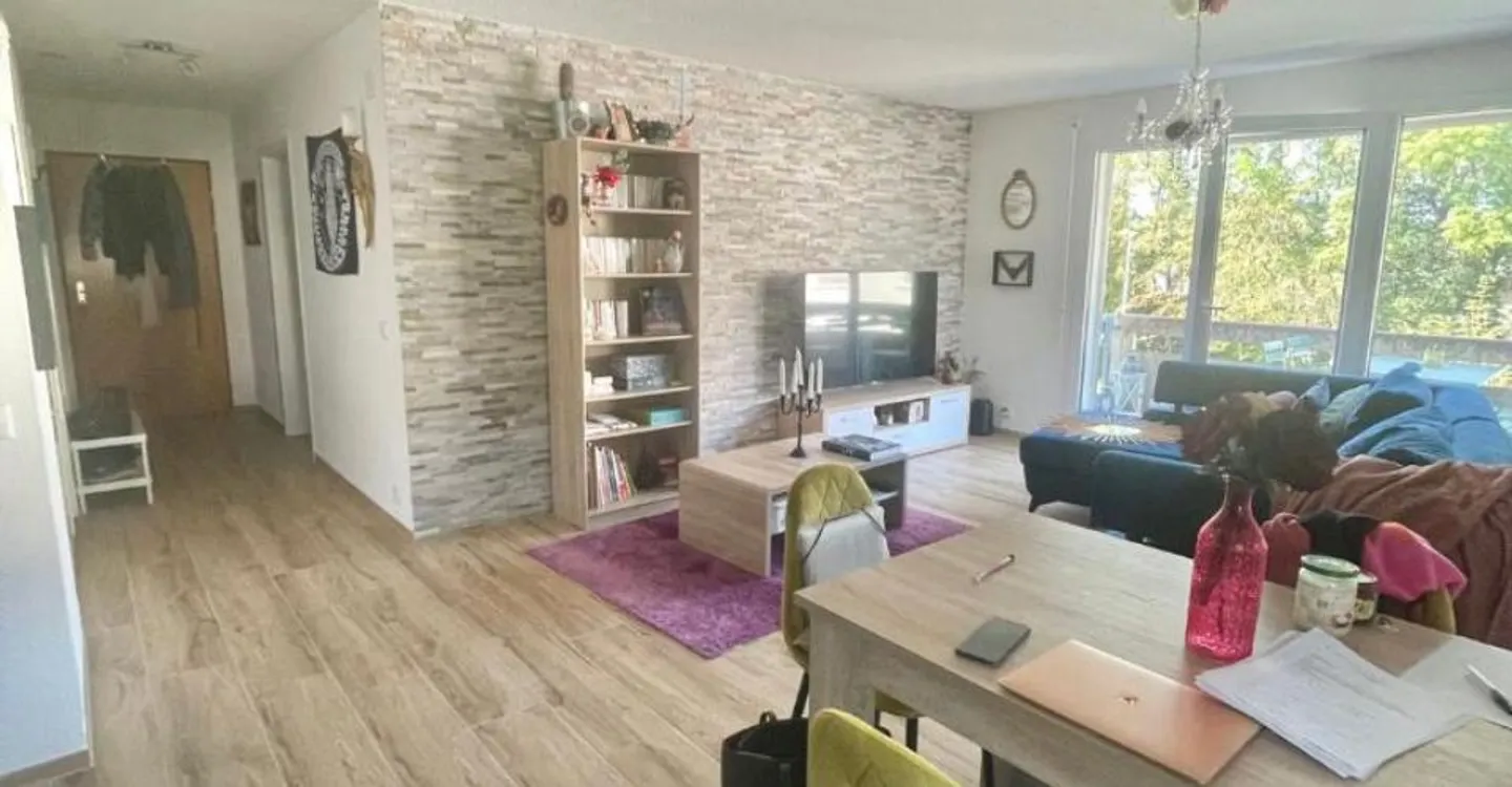 Charming 2.5 room apartment - Photo 2 of 12