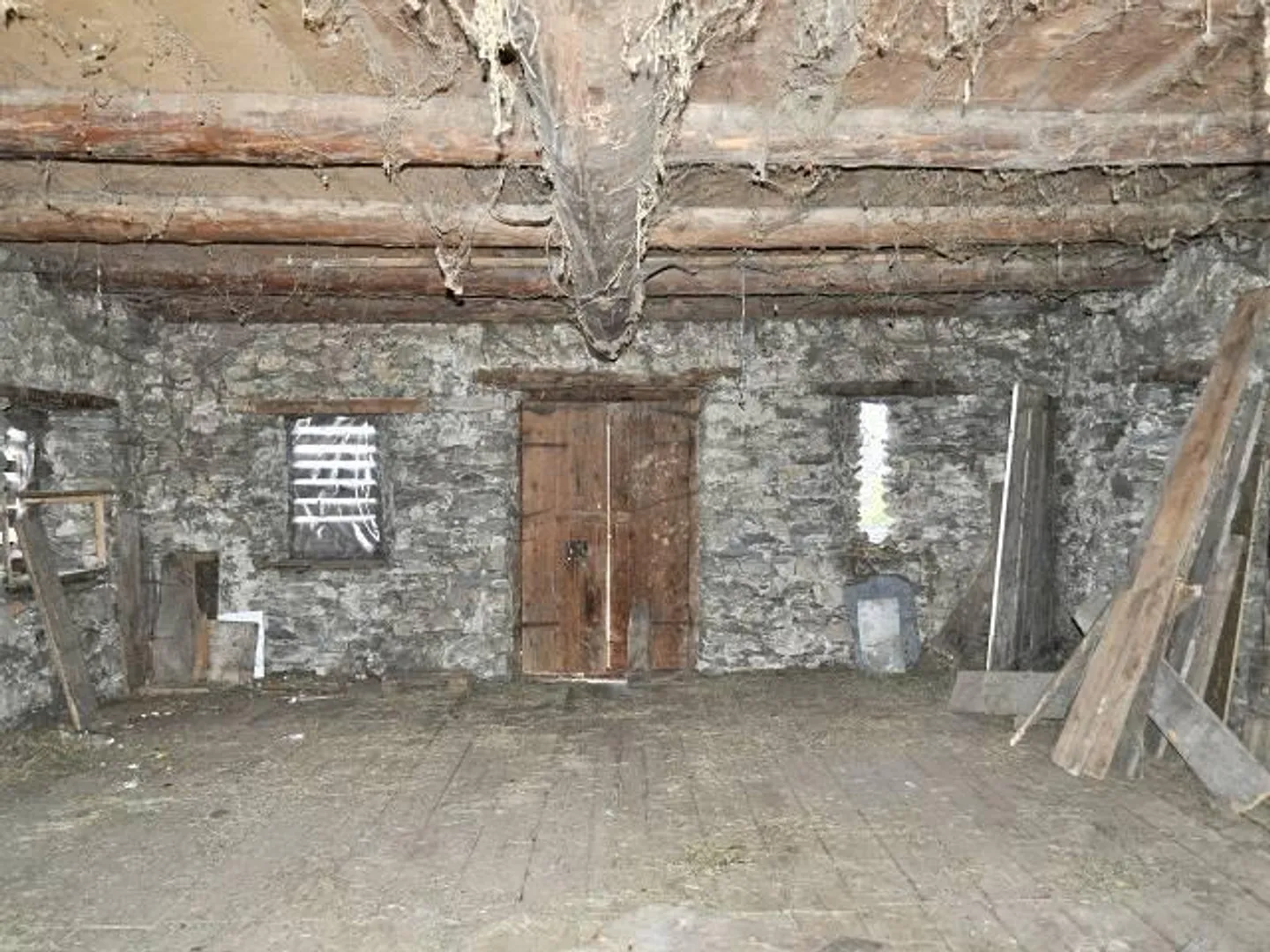 due rustici da ristrutturare molto tranquilla, soleggiata bella vista - Foto 4 di 20