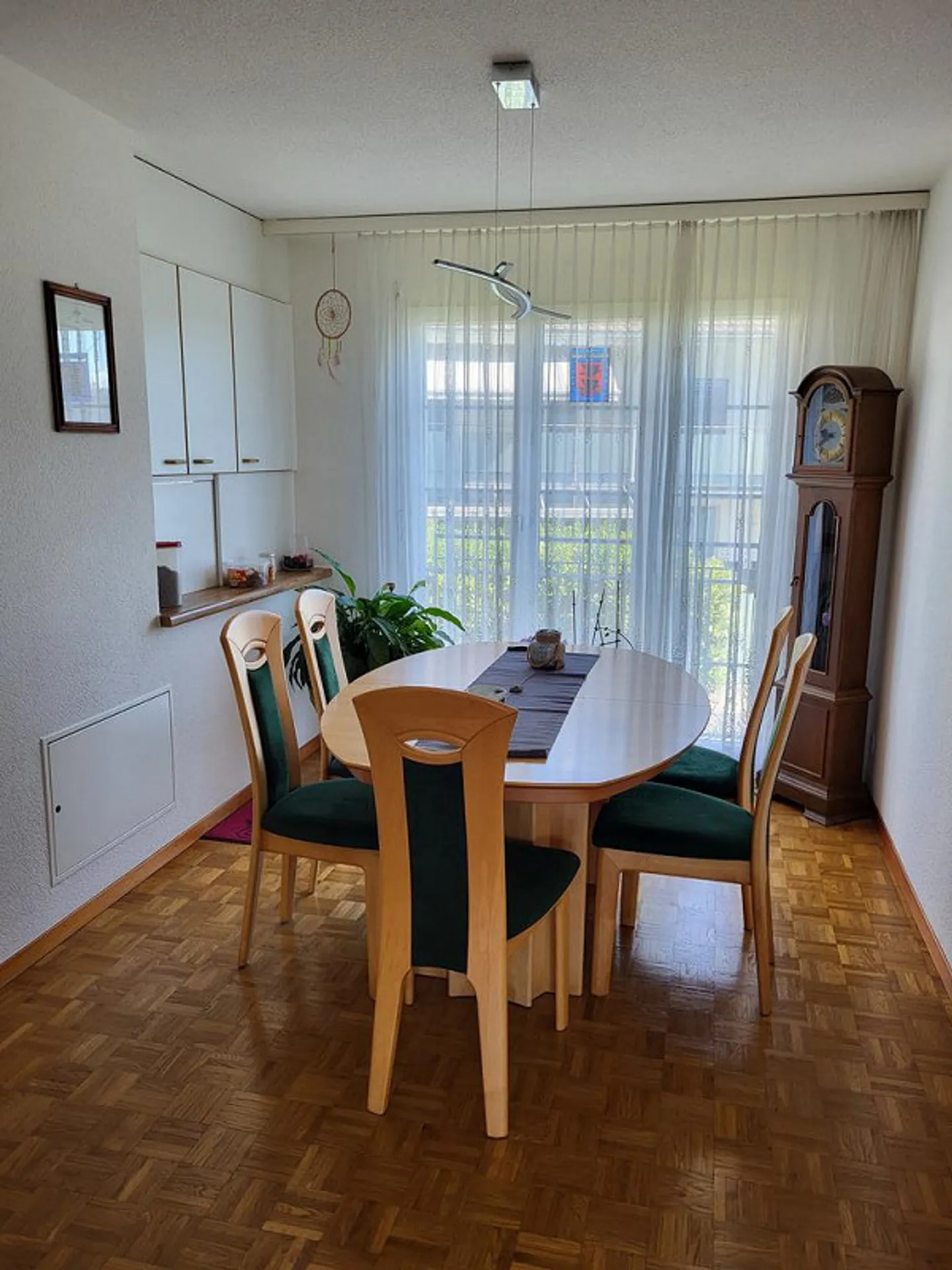 Appartamento affascinante nel cuore di Wolfhausen - Foto 5 di 11