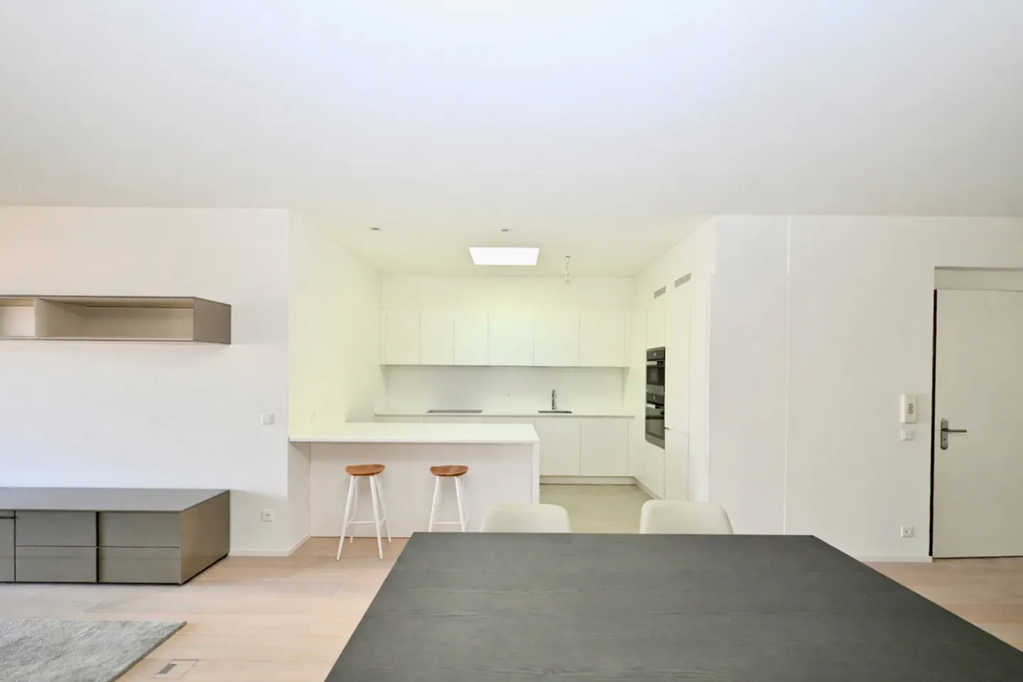 Appartamento moderno con vista lago - Foto 8 di 16