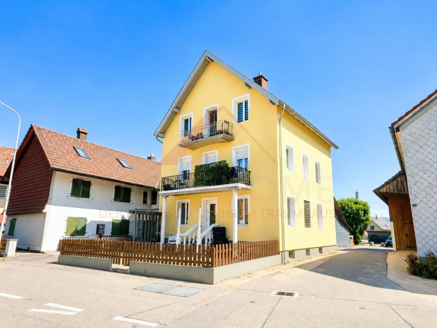 Maison individuelle à vendre - Photo 1 sur 11