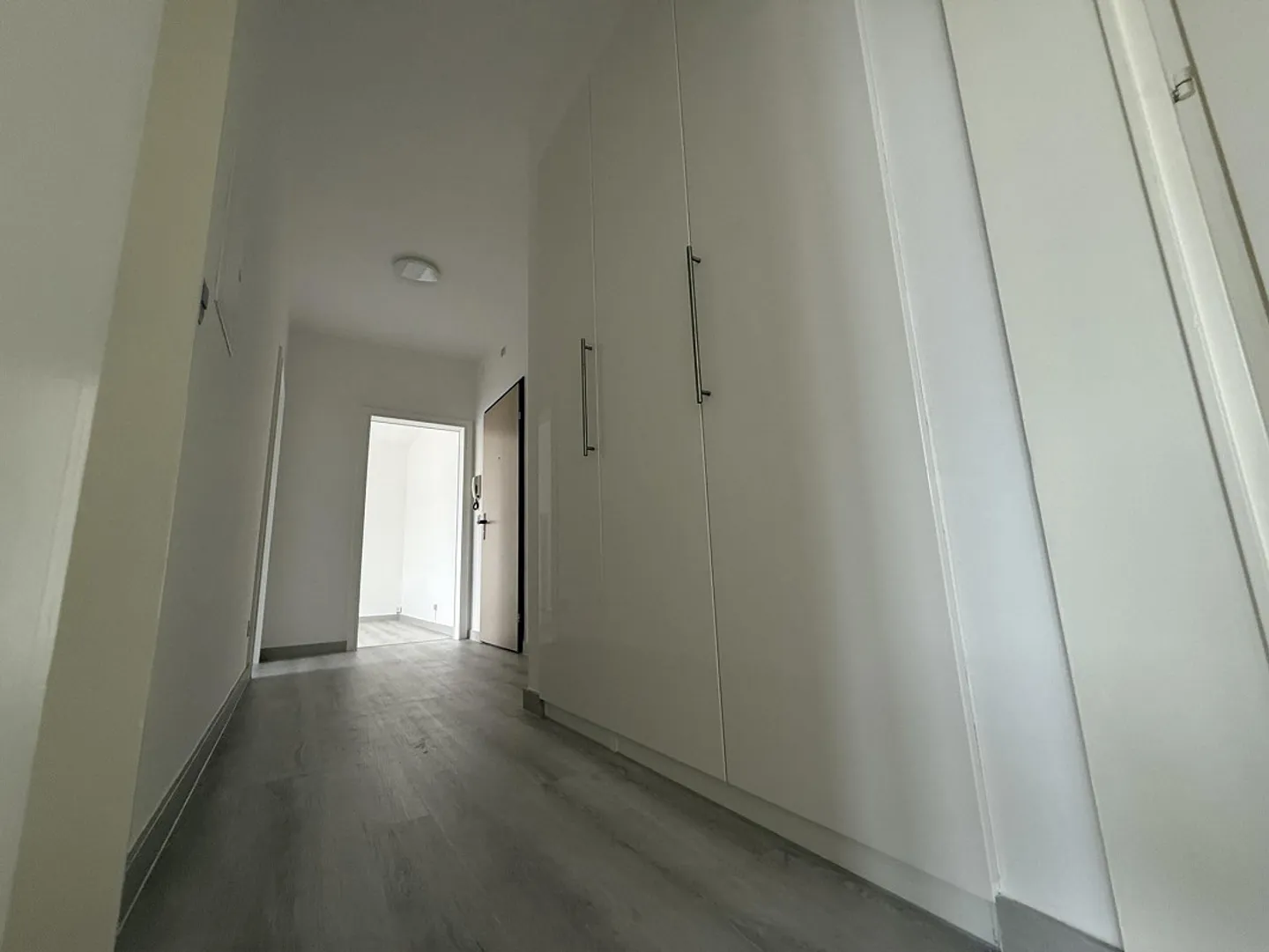 Appartamento luminoso 2.5 stanze RISTRUTTURATO a Mendrisio - Foto 3 di 9