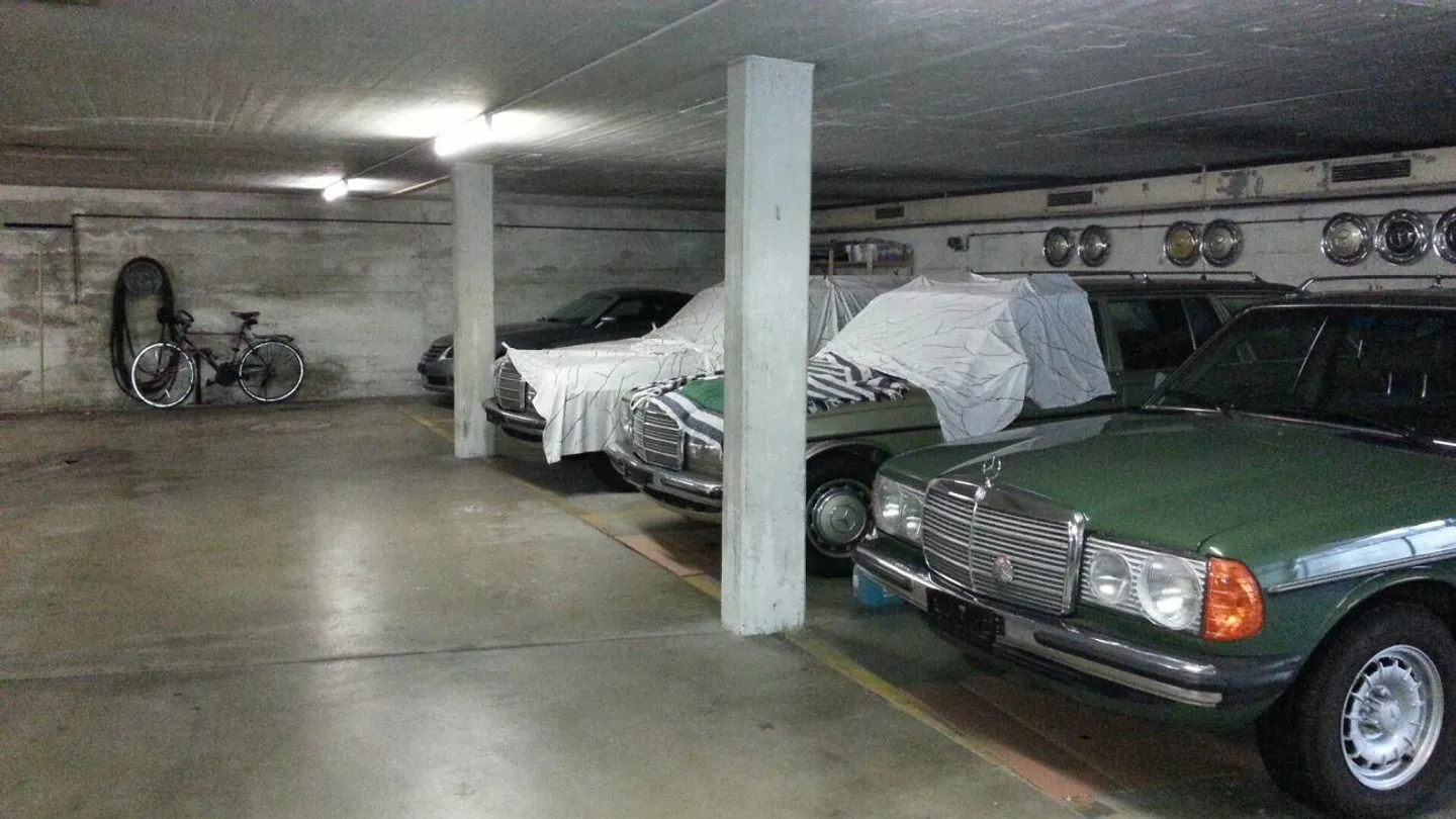 Auto-Einstellplatz zu vermieten - Foto 2 von 2