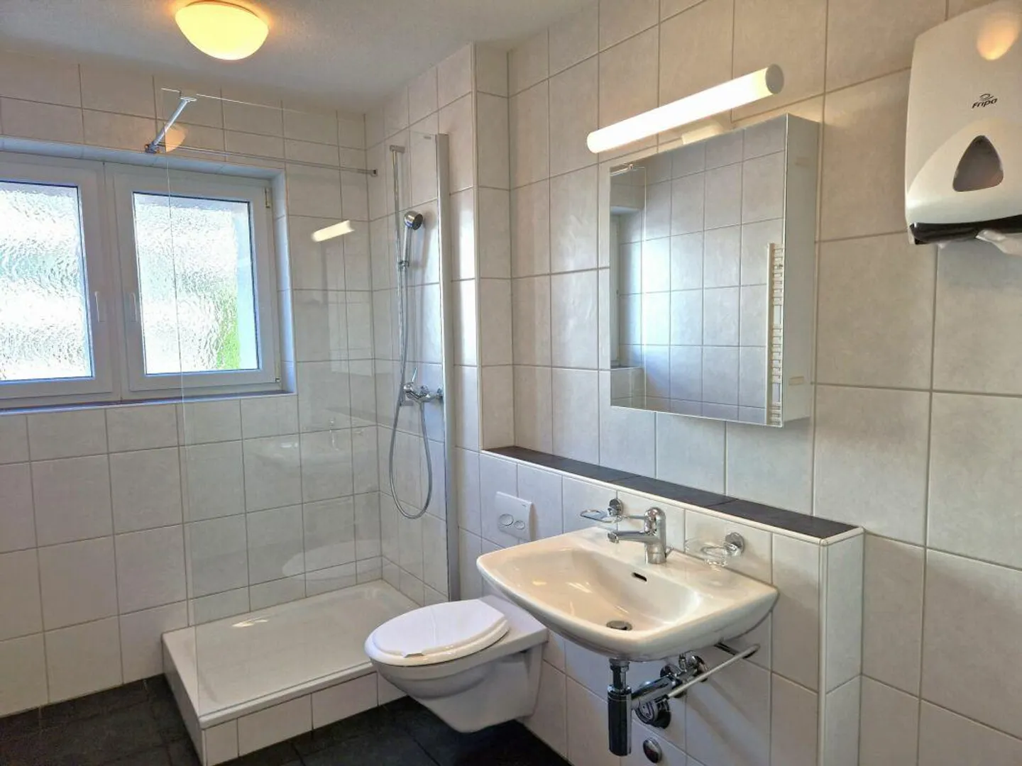 Spazio commerciale in affitto in posizione centrale - Foto 3 di 4