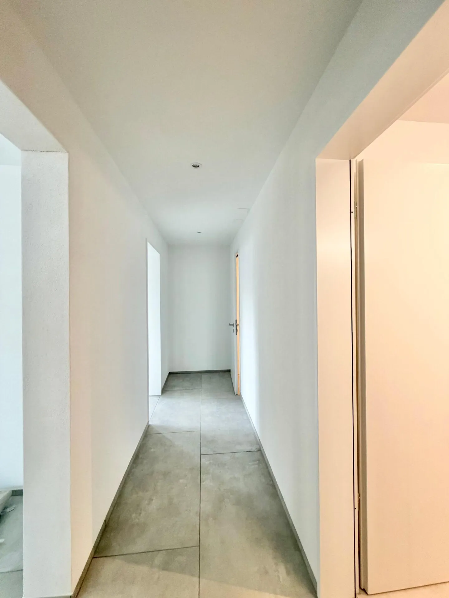 Appartement exclusif de 2,5 pièces à louer - Photo 8 sur 9