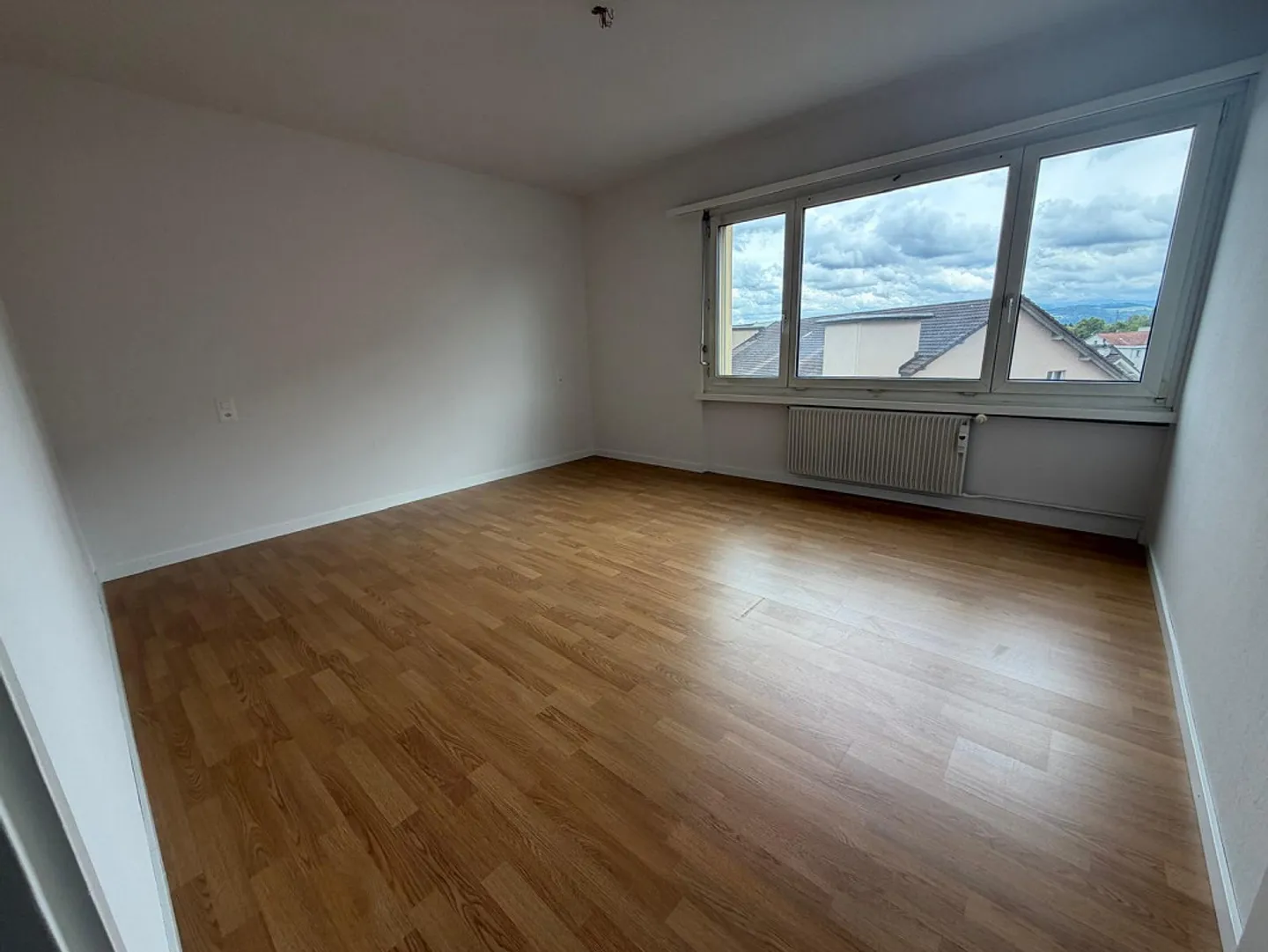 Freshly renovated apartment in a central location - Photo 6 of 13