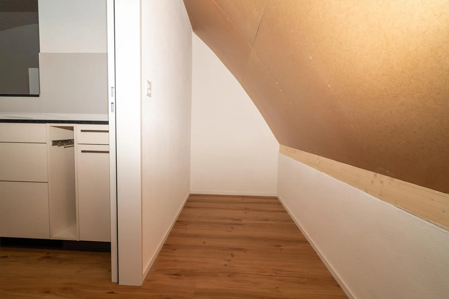 Magnifique appartement en attique de 3,5 pièces dans un nouveau bâtiment - Photo 8 sur 26