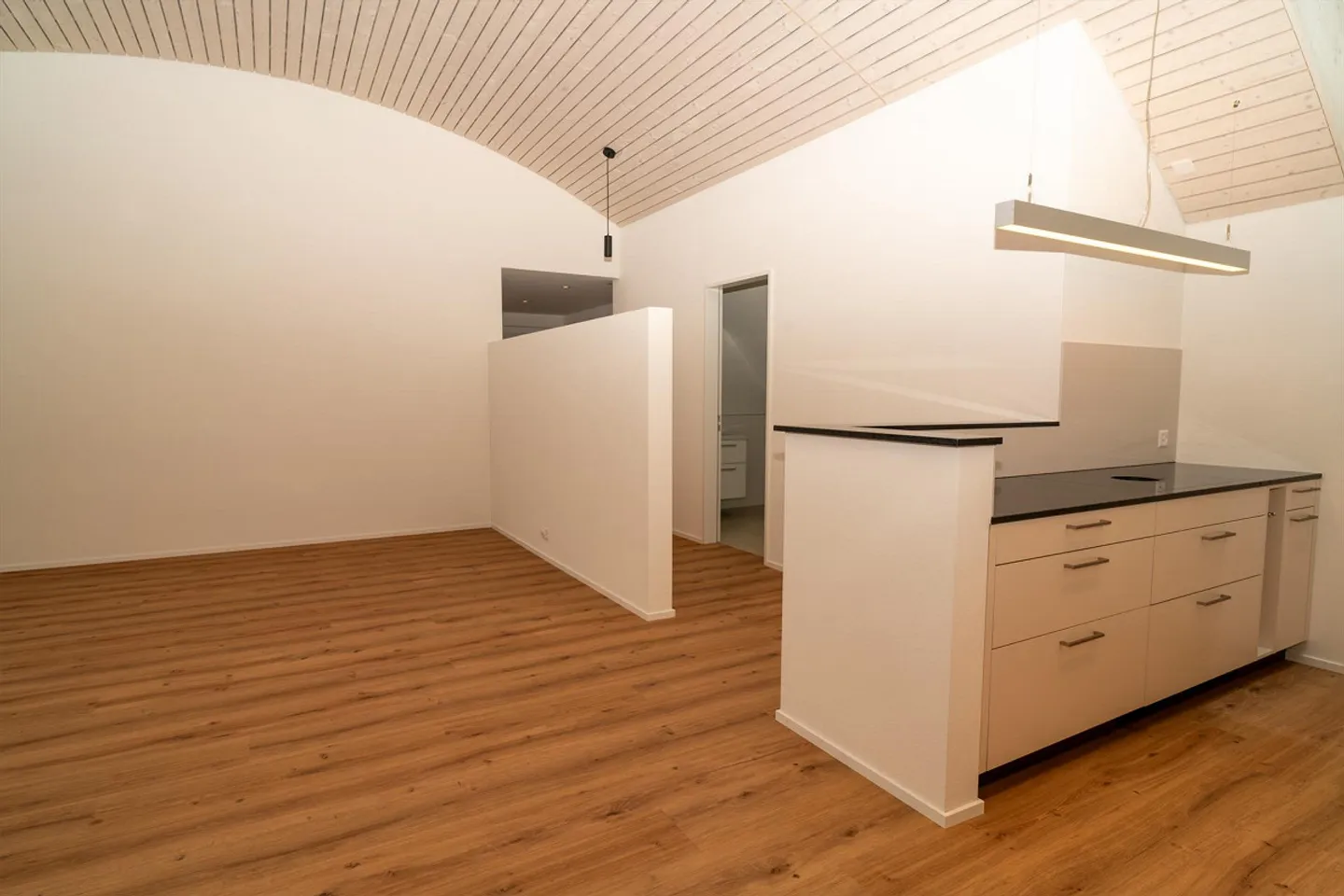 Magnifique appartement en attique de 3,5 pièces dans un nouveau bâtiment - Photo 11 sur 26