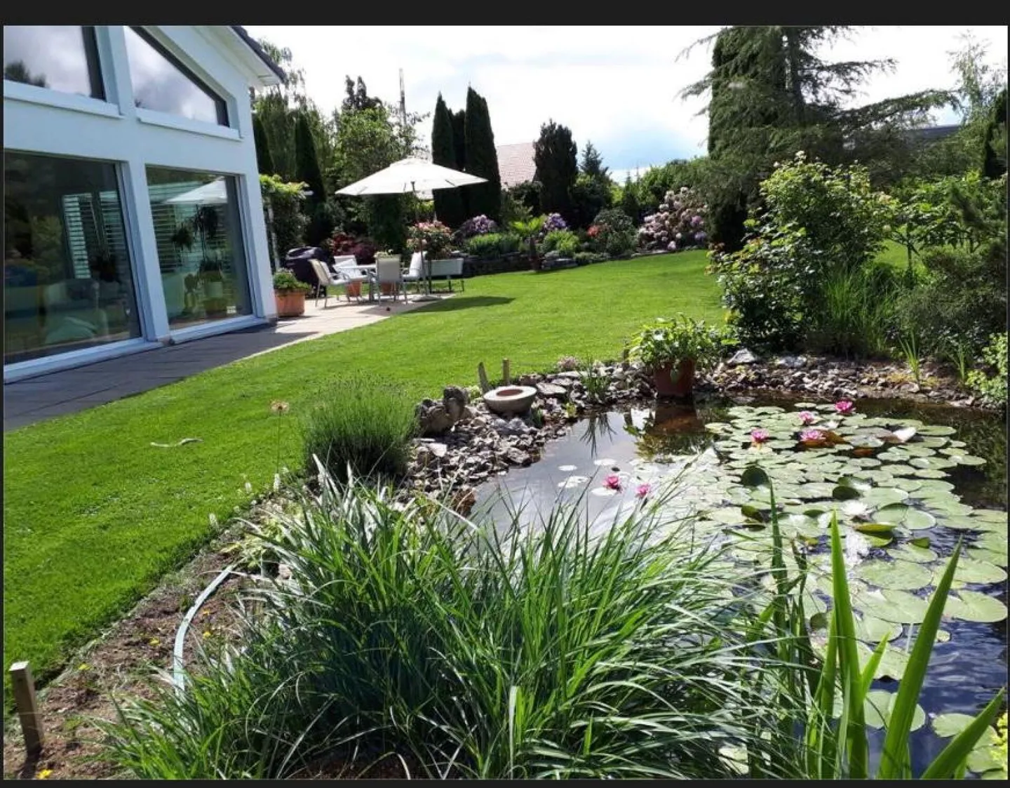 Living where light and nature merge - Exclusive single-family home with a dream garden - Photo 4 of 6