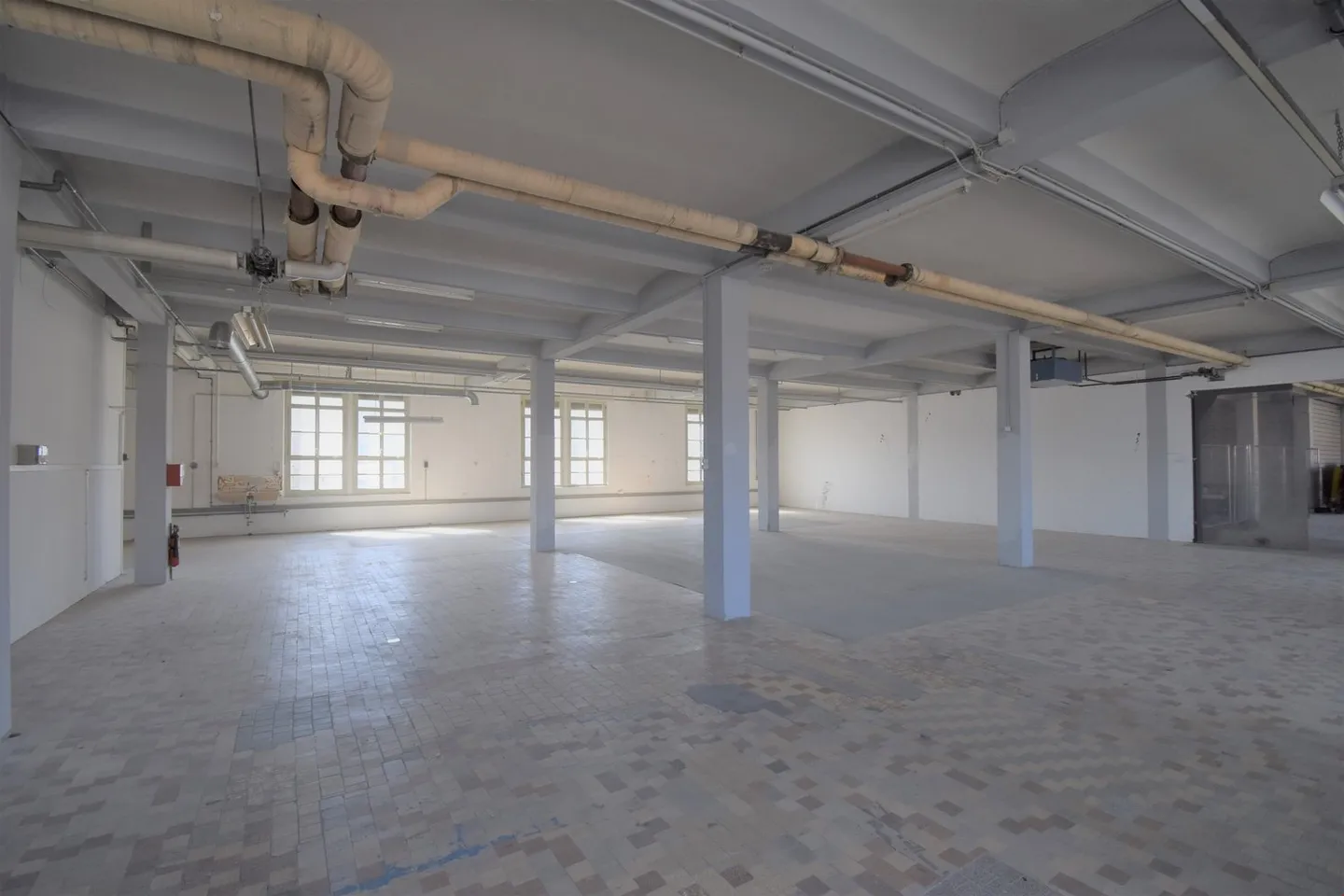 Uffici nell'area Porzi - Foto 11 di 12