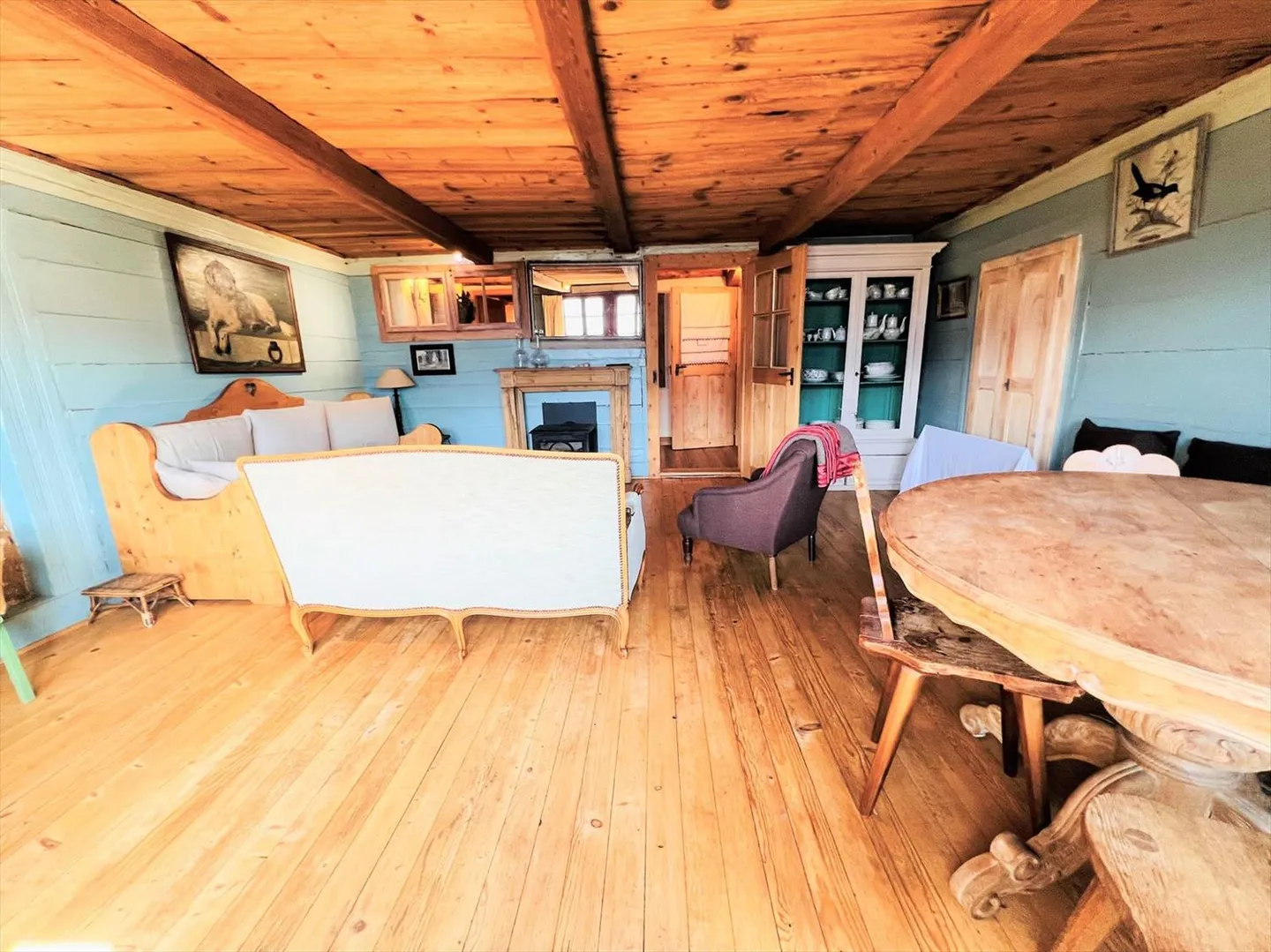 Charming House with 6.5 Rooms Renovated - Spacious and Bright - Quiet Location - Photo 2 of 16