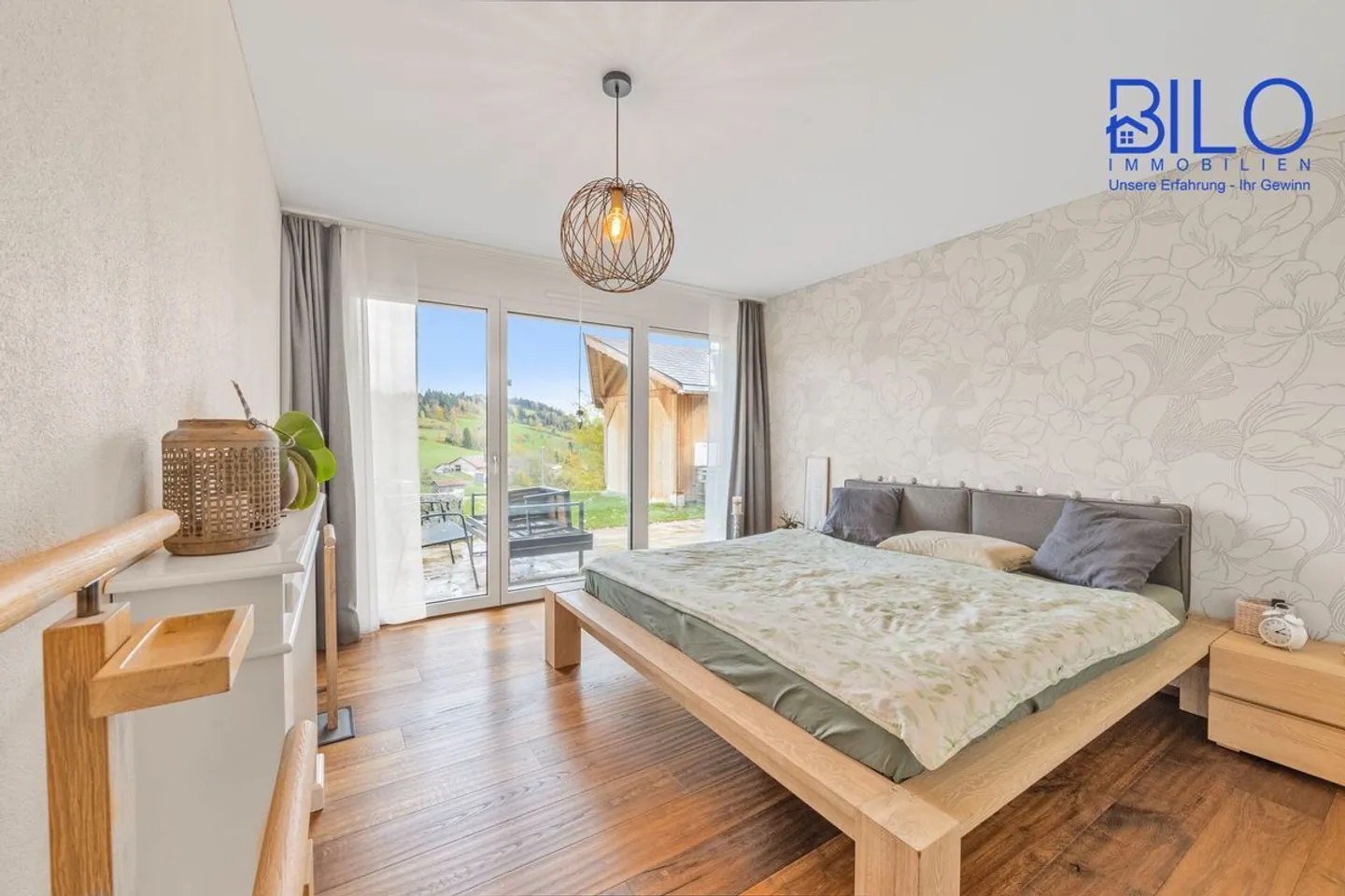 Modernes Terrassenapartment mit Aussicht - Foto 8 von 13