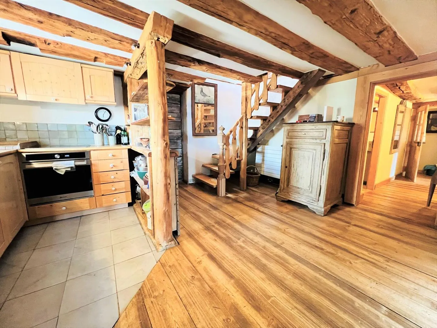 Charming House with 6.5 Rooms Renovated - Spacious and Bright - Quiet Location - Photo 6 of 16