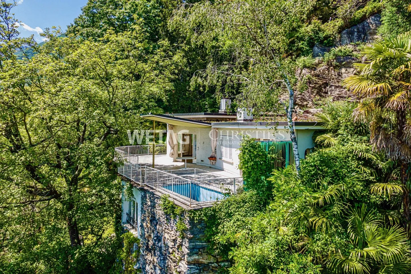 Villa da ristrutturare in una posizione spettacolare con vista panoramica sul lago ad Ascona in vendita - Foto 5 di 13