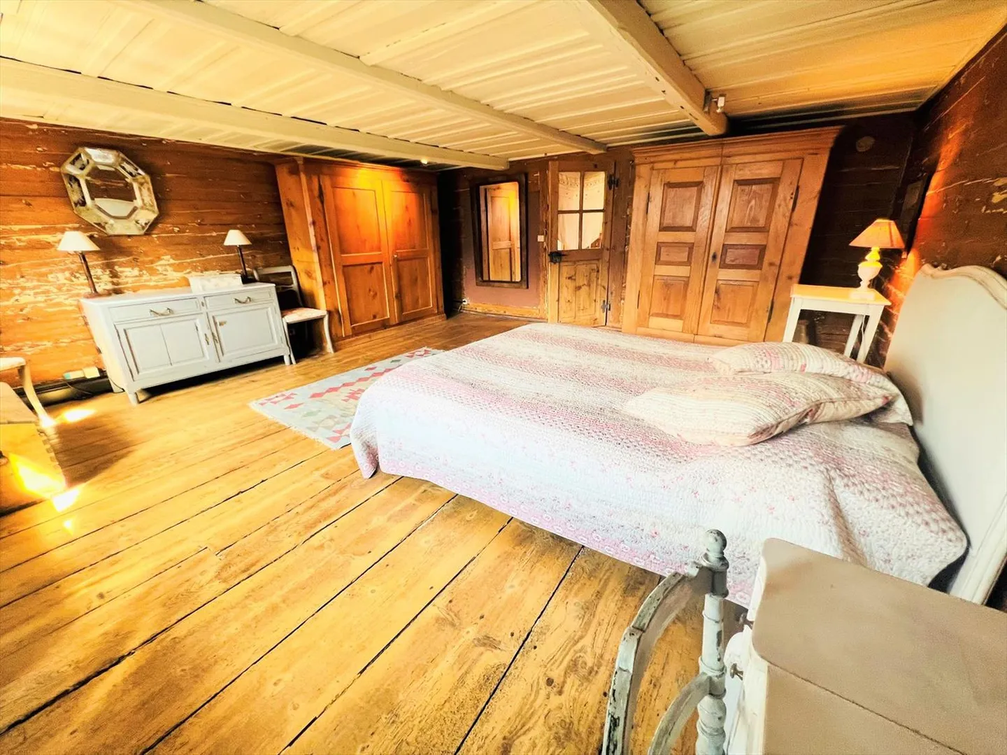 Charming House with 6.5 Rooms Renovated - Spacious and Bright - Quiet Location - Photo 9 of 16