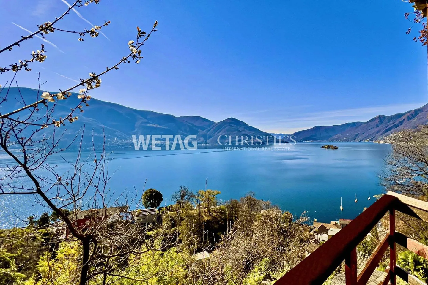 Villa da ristrutturare in una posizione spettacolare con vista panoramica sul lago ad Ascona in vendita - Foto 13 di 13
