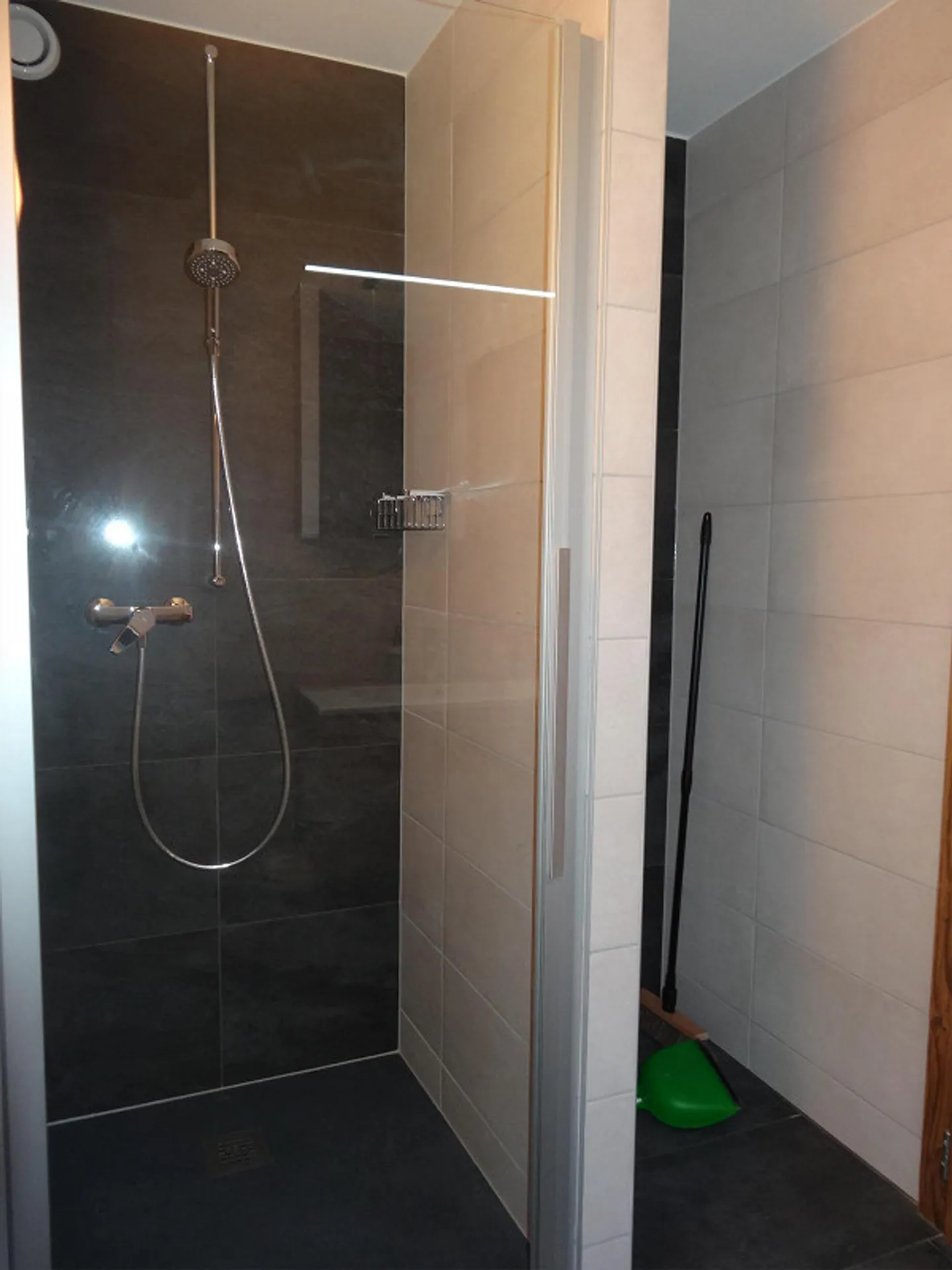 Sehr großes Studio 42 m2 im Zentrum von Montana, volle Südseite - Foto 12 von 13