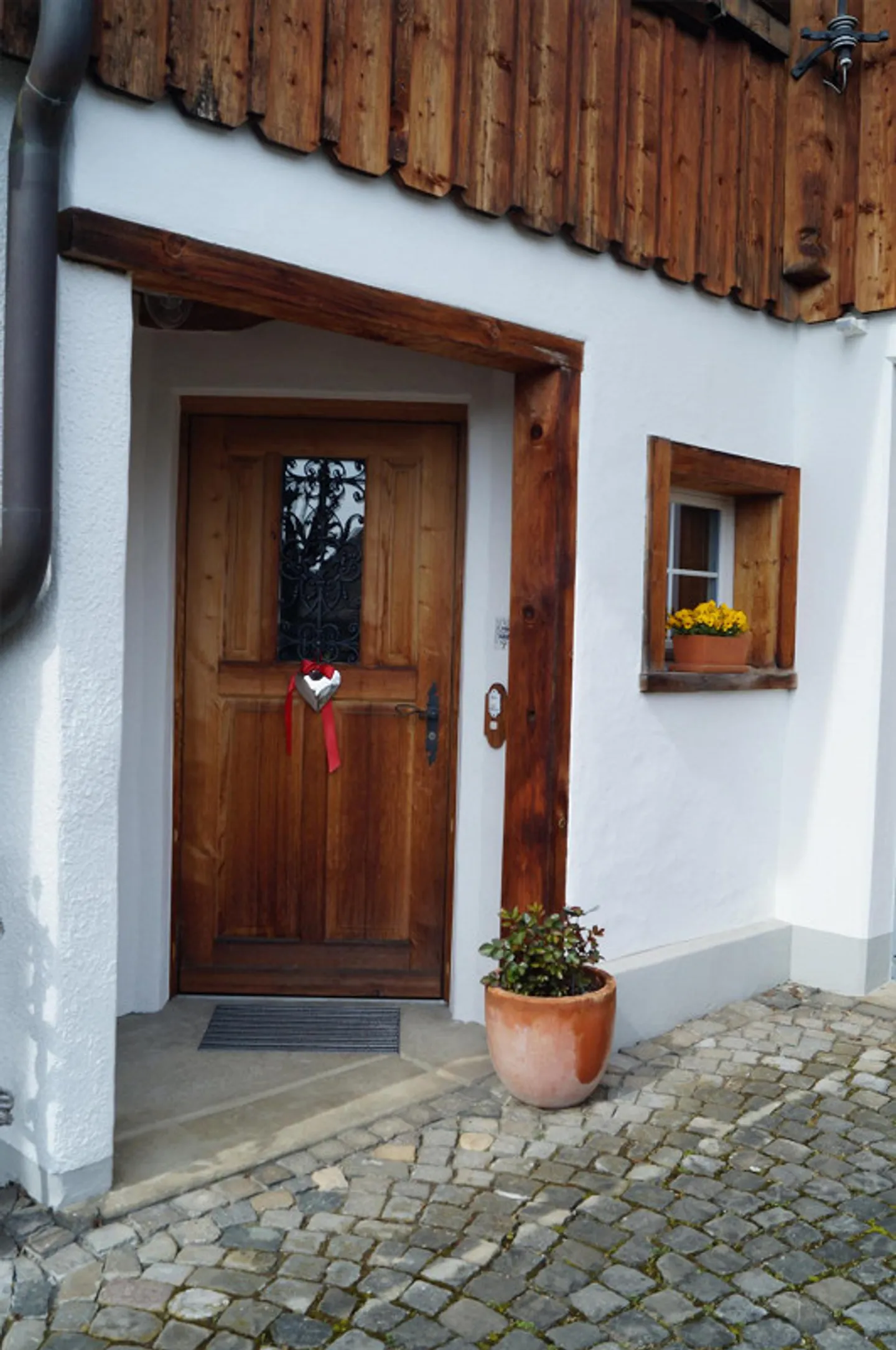 7.5 Room Single-Family House in the Heart of Weinfelden - Photo 4 of 11