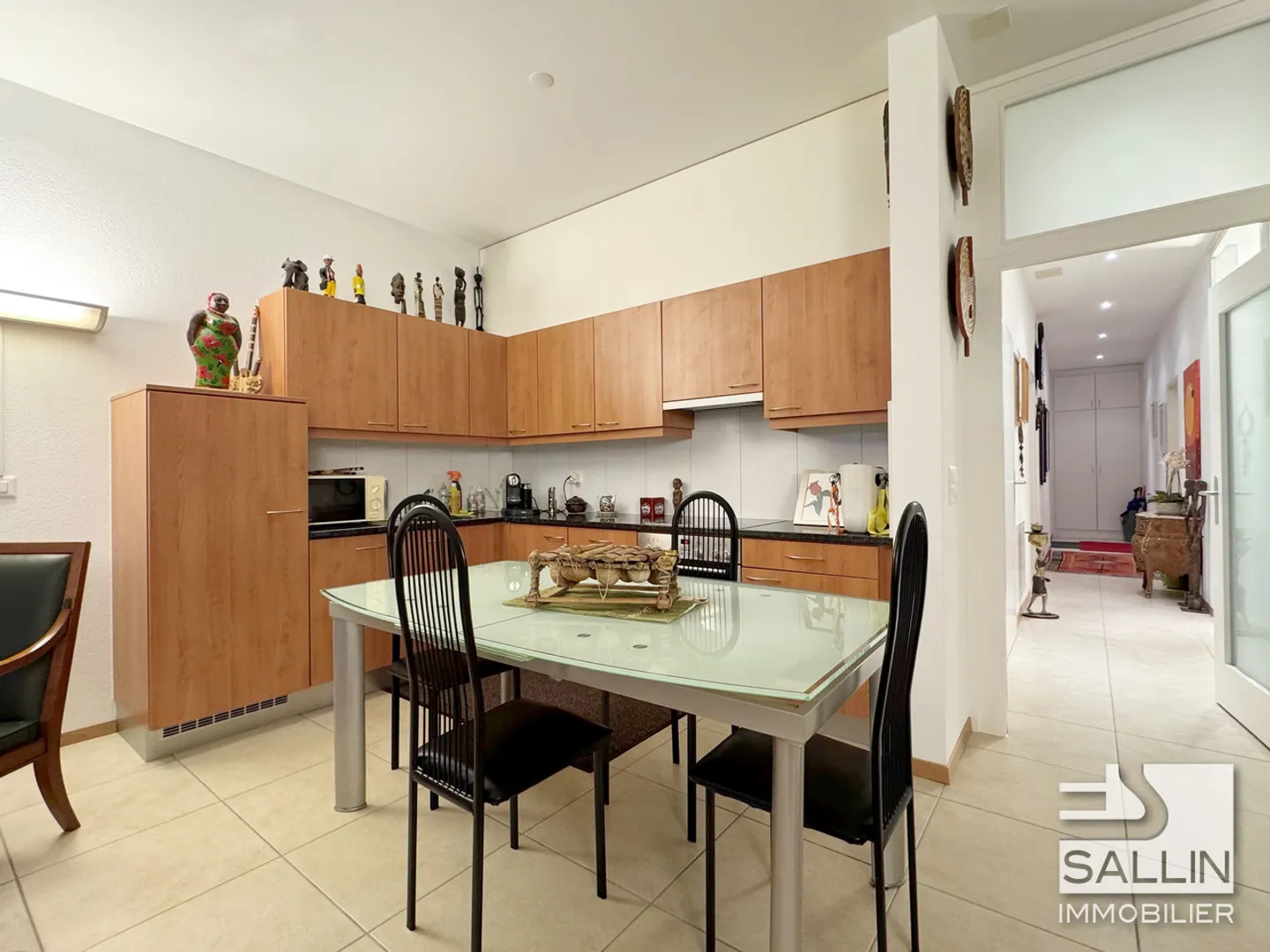 Helles 4½-Zimmer-Wohnung mit Balkon im Cormanon-Viertel - Foto 3 von 12