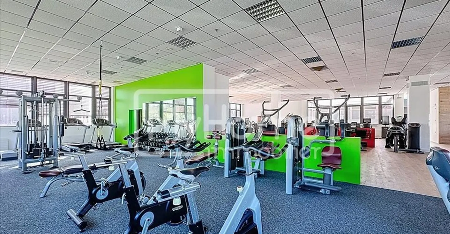 967 m2 Fitnessraum in Lonay voll ausgestattet zu vermieten - Foto 1 von 11