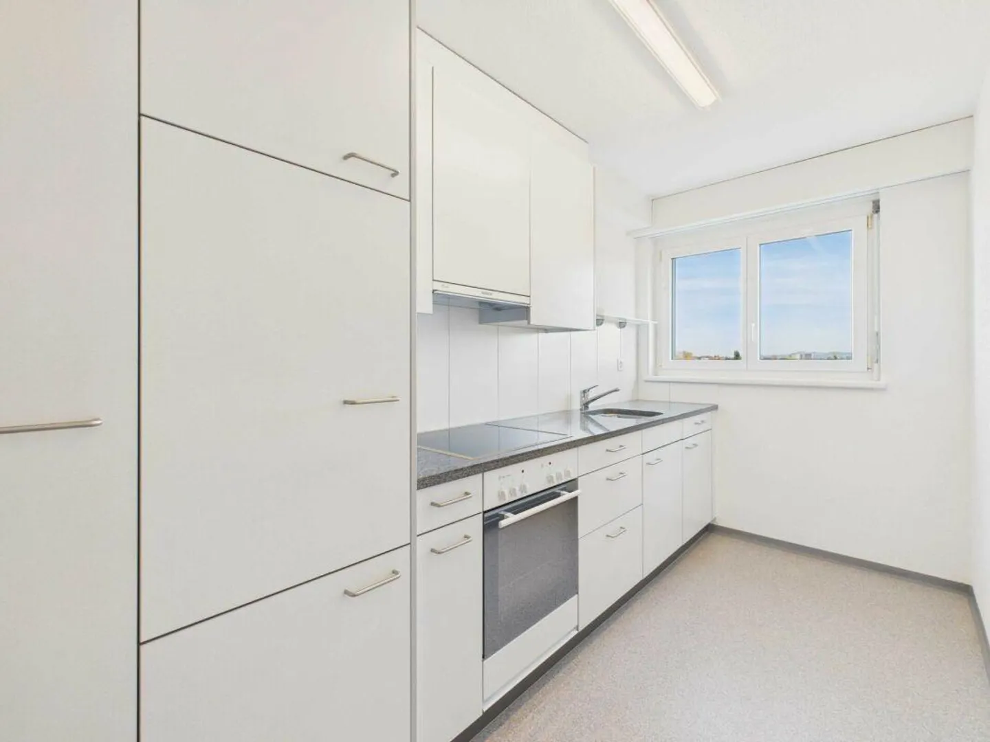 Vivere in una comunità per anziani - Accogliente appartamento con 1 camera e balcone - Foto 5 di 13