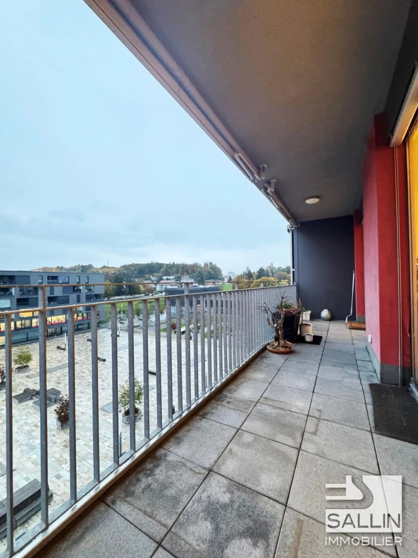 Helles 4½-Zimmer-Wohnung mit Balkon im Cormanon-Viertel - Foto 10 von 12
