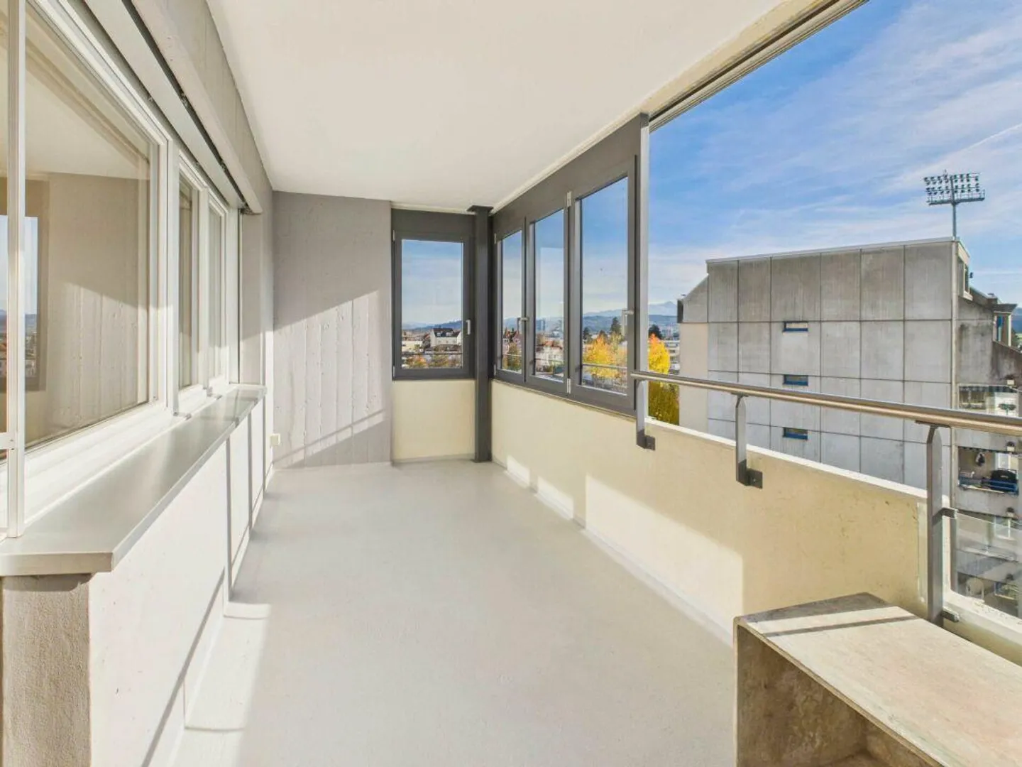 Vivere in una comunità per anziani - Accogliente appartamento con 1 camera e balcone - Foto 9 di 13