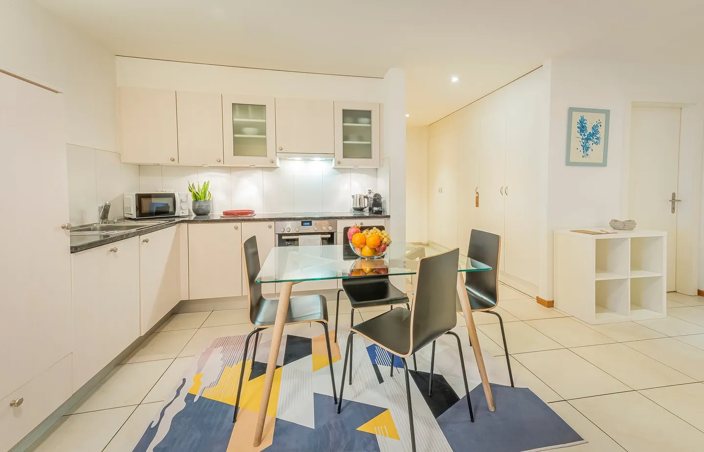 Modernes 2-Zimmer-Apartment mit Hotelservices - Foto 2 von 6