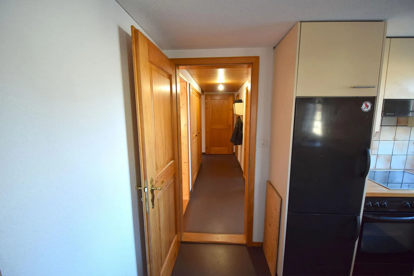 Spacious 3.5-room apartment, centrally located, in green surroundings - Photo 14 of 19