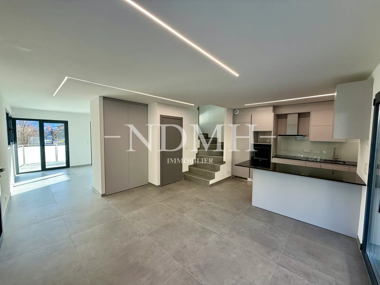 Außergewöhnliche Doppelhaushälfte in Grimisuat - Foto 2 von 11