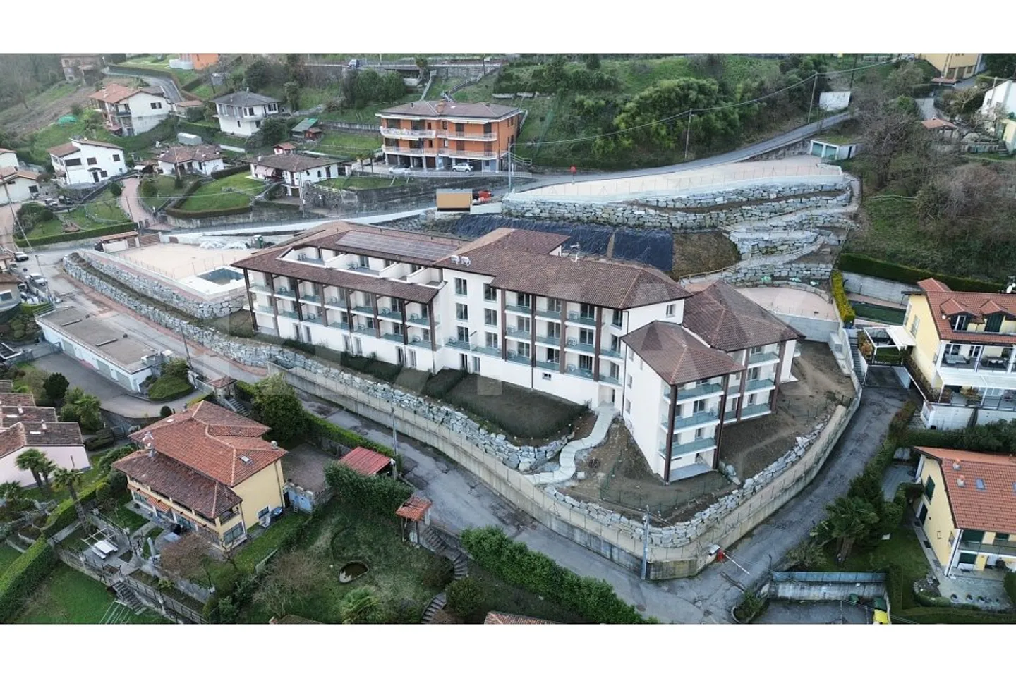 Neue Wohnungen der Energieeffizienzklasse A  nur einen Katzensprung von der Schweizer Grenze entfernt (Italien) - Photo 1 of 13