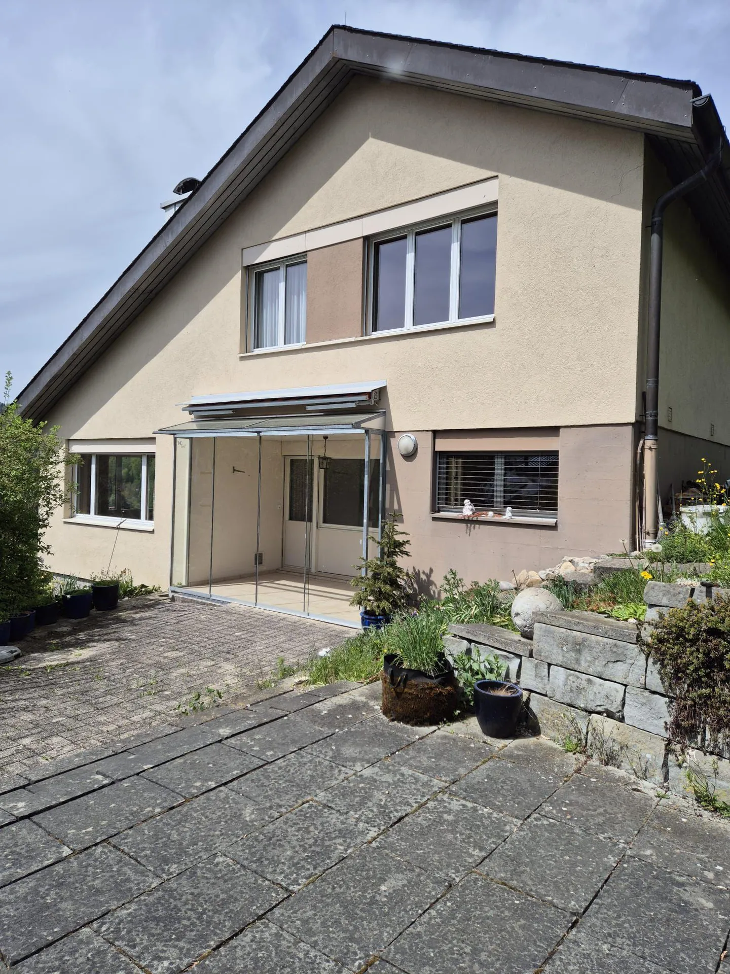 Charmante Maison Familiale avec Jardin - Photo 1 sur 17