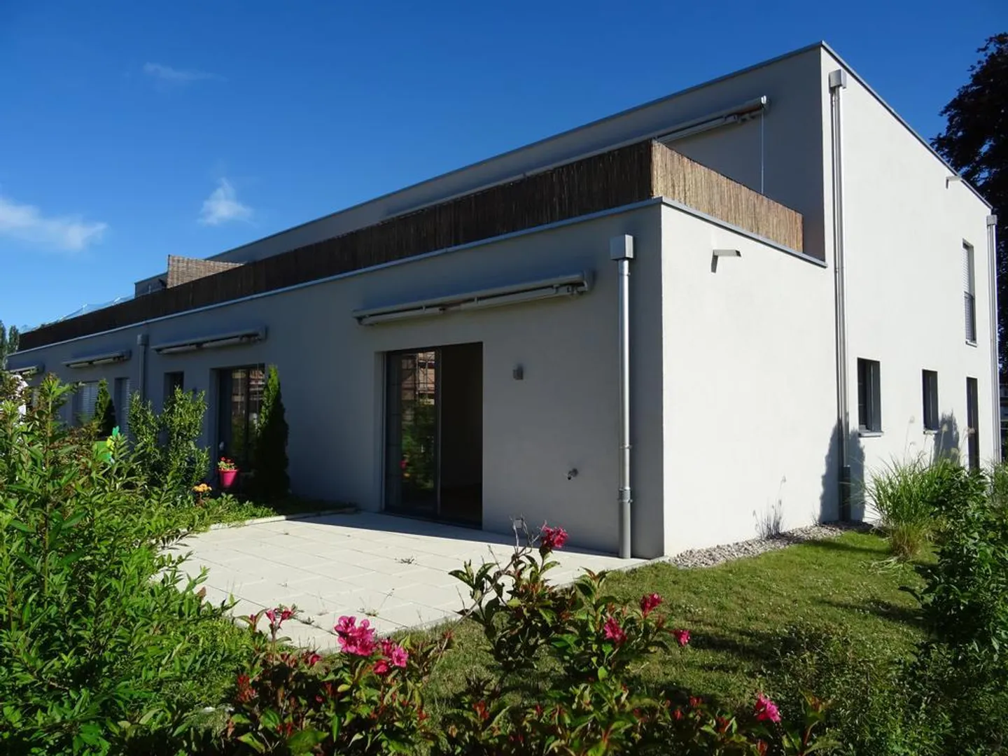 Moderne Wohnung mit Garten - Foto 1 von 10