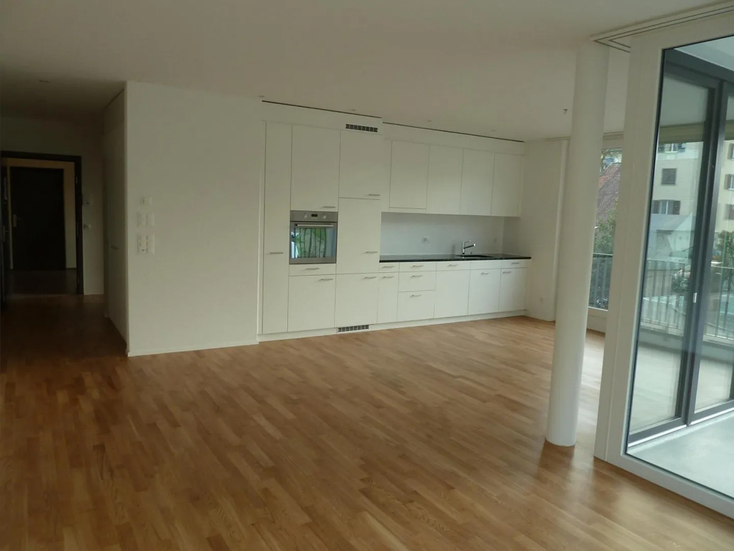 Modern 3.5-room apartment in Schaffhausen - Photo 3 of 10