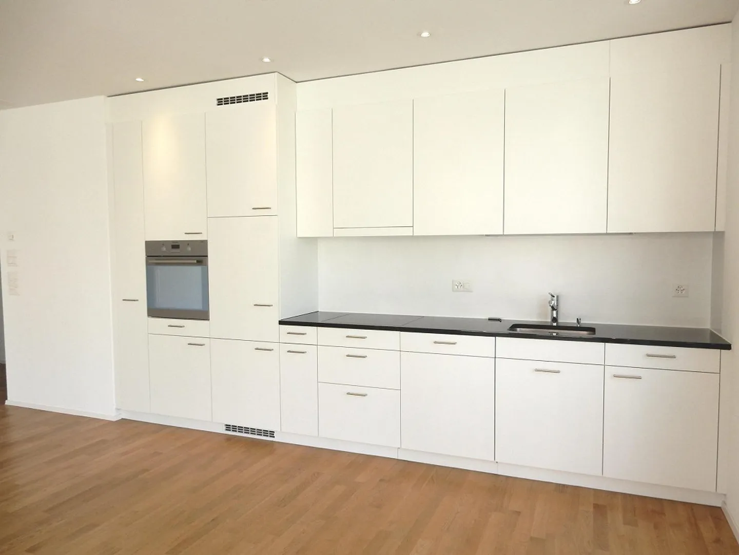 Modern 3.5-room apartment in Schaffhausen - Photo 2 of 10