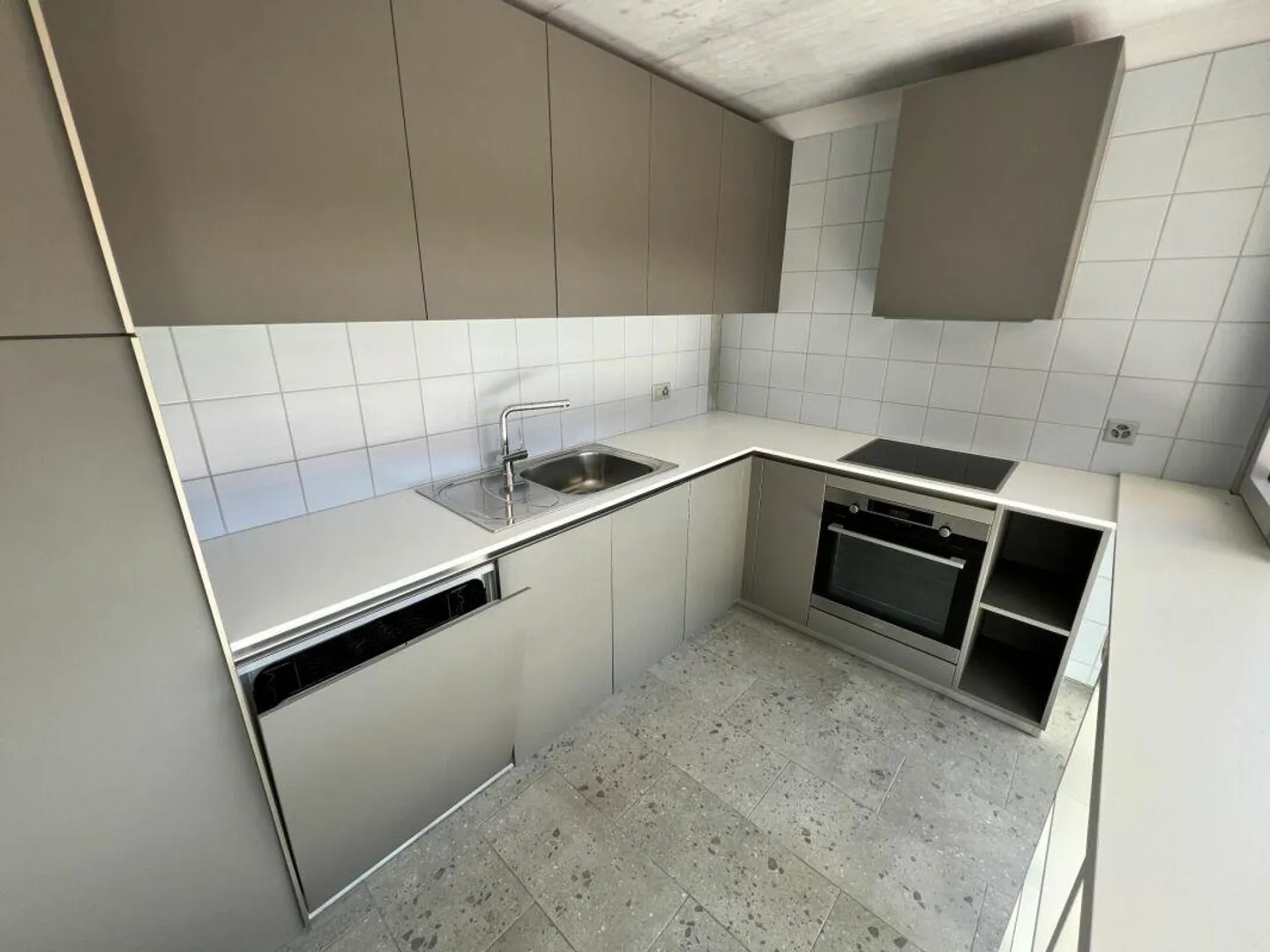 3.5-Zimmer-Wohnung im ersten Stock 1.1 - Foto 6 von 16