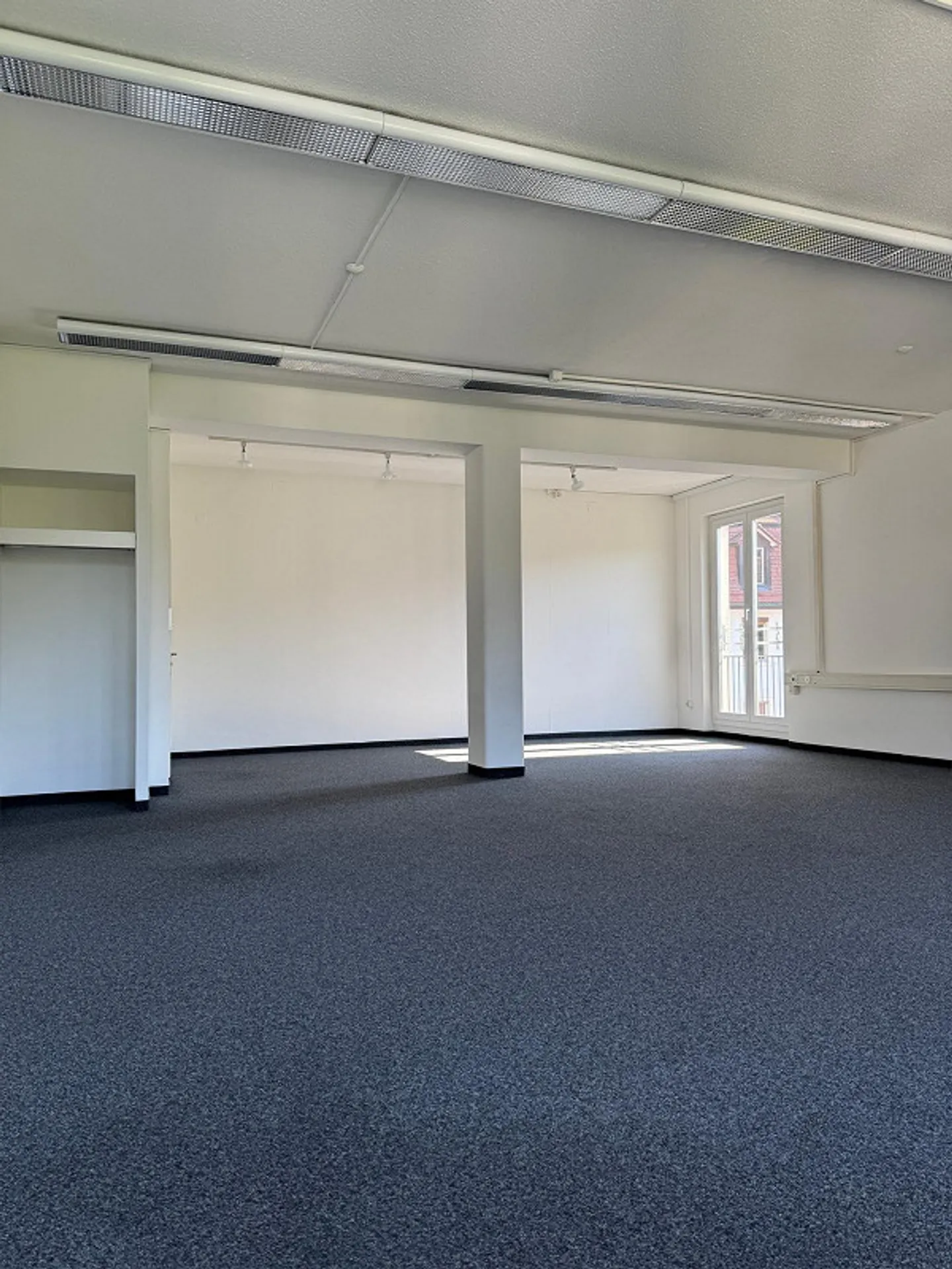 Spazio ufficio attraente in una posizione centrale a Zurigo Oerlikon - Foto 3 di 5