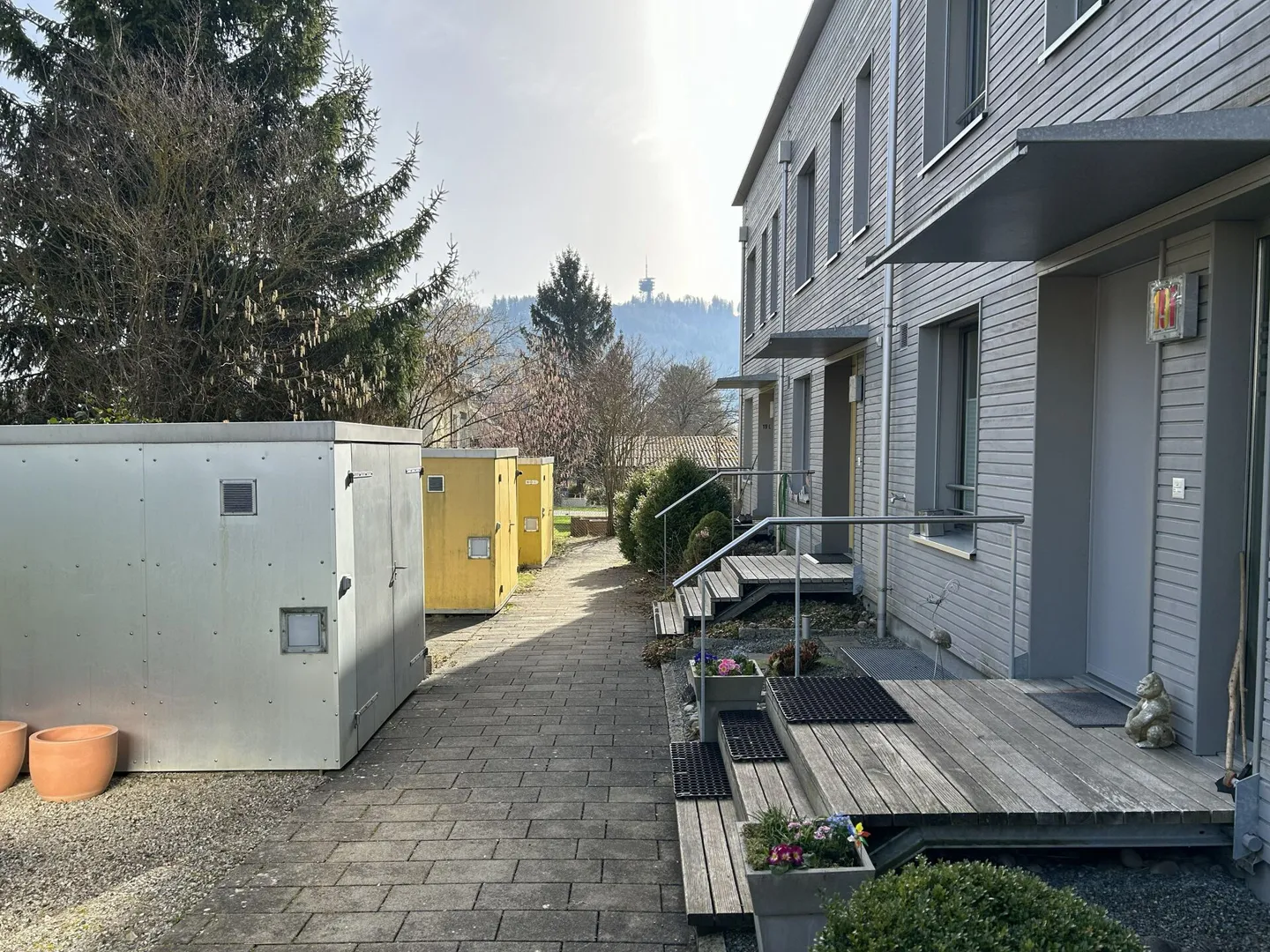 Spacious single-family home with a wide view - Photo 12 of 15