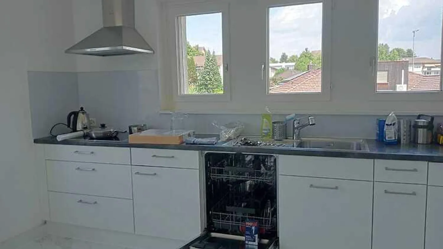 Sonnige 5½-Zimmer-Wohnung - Foto 2 von 10