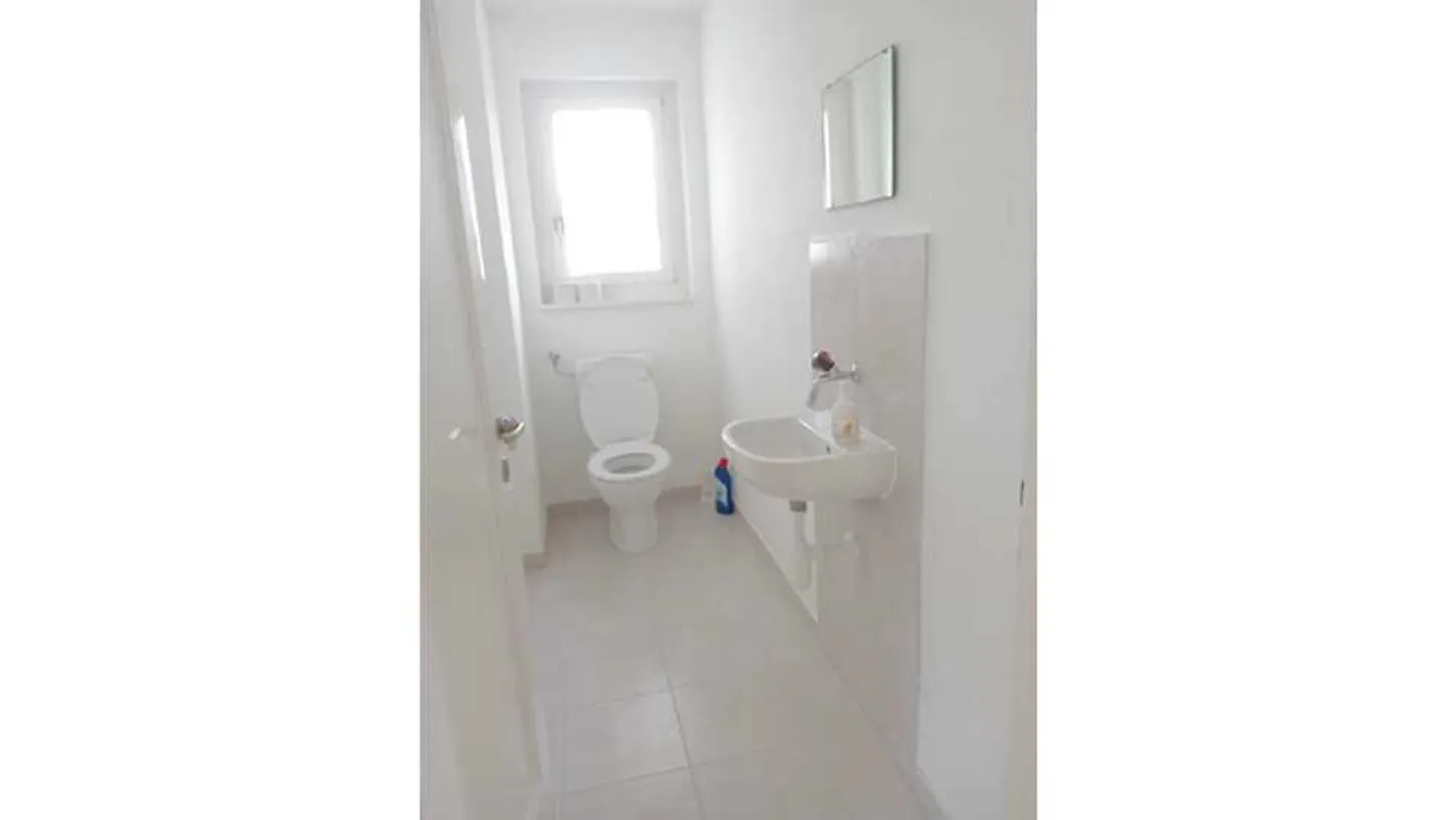Sonnige 5½-Zimmer-Wohnung - Foto 9 von 10