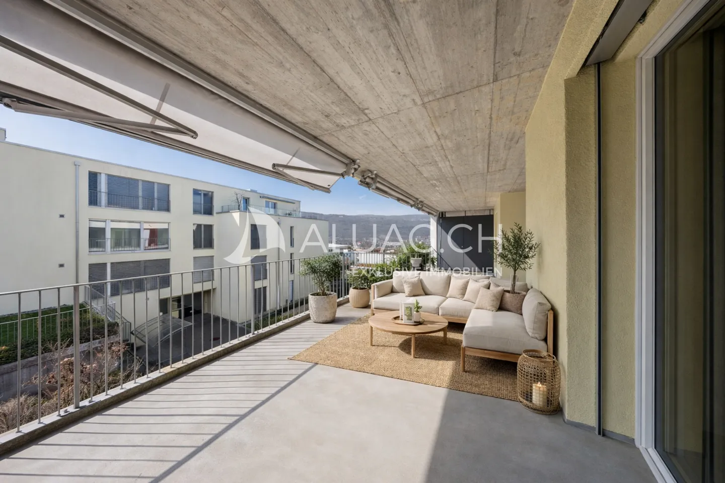 APPARTAMENTO MODERNO DI 4,5 STANZE CON BALCONE - Foto 8 di 8