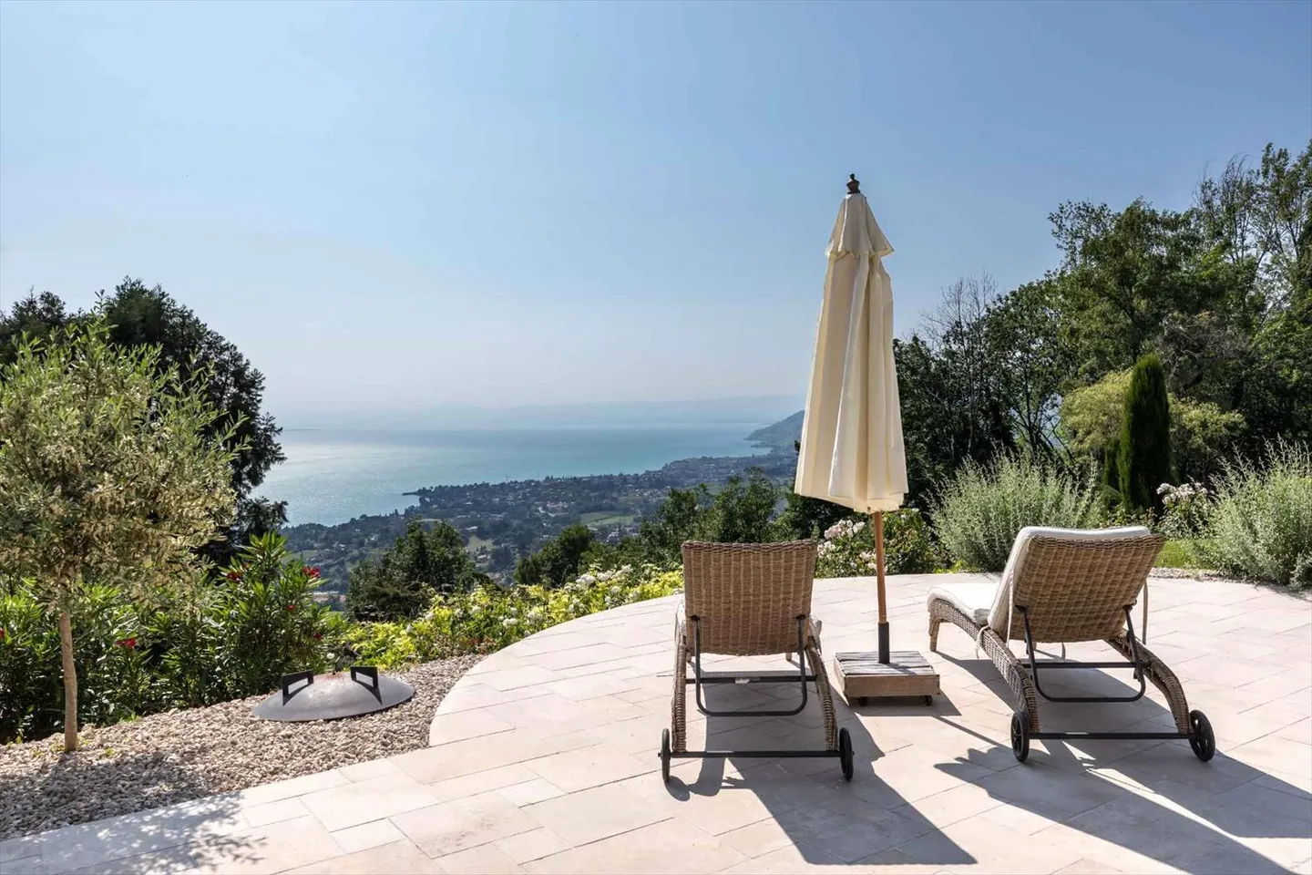 Villa di charme con piscina e vista panoramica - Foto 4 di 7