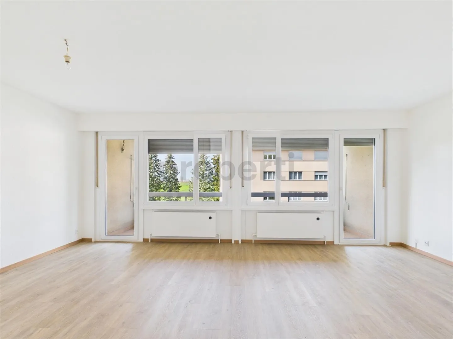 Die Kunst des Lebens im Licht: Charme und Funktionalität vereint - Foto 1 von 13