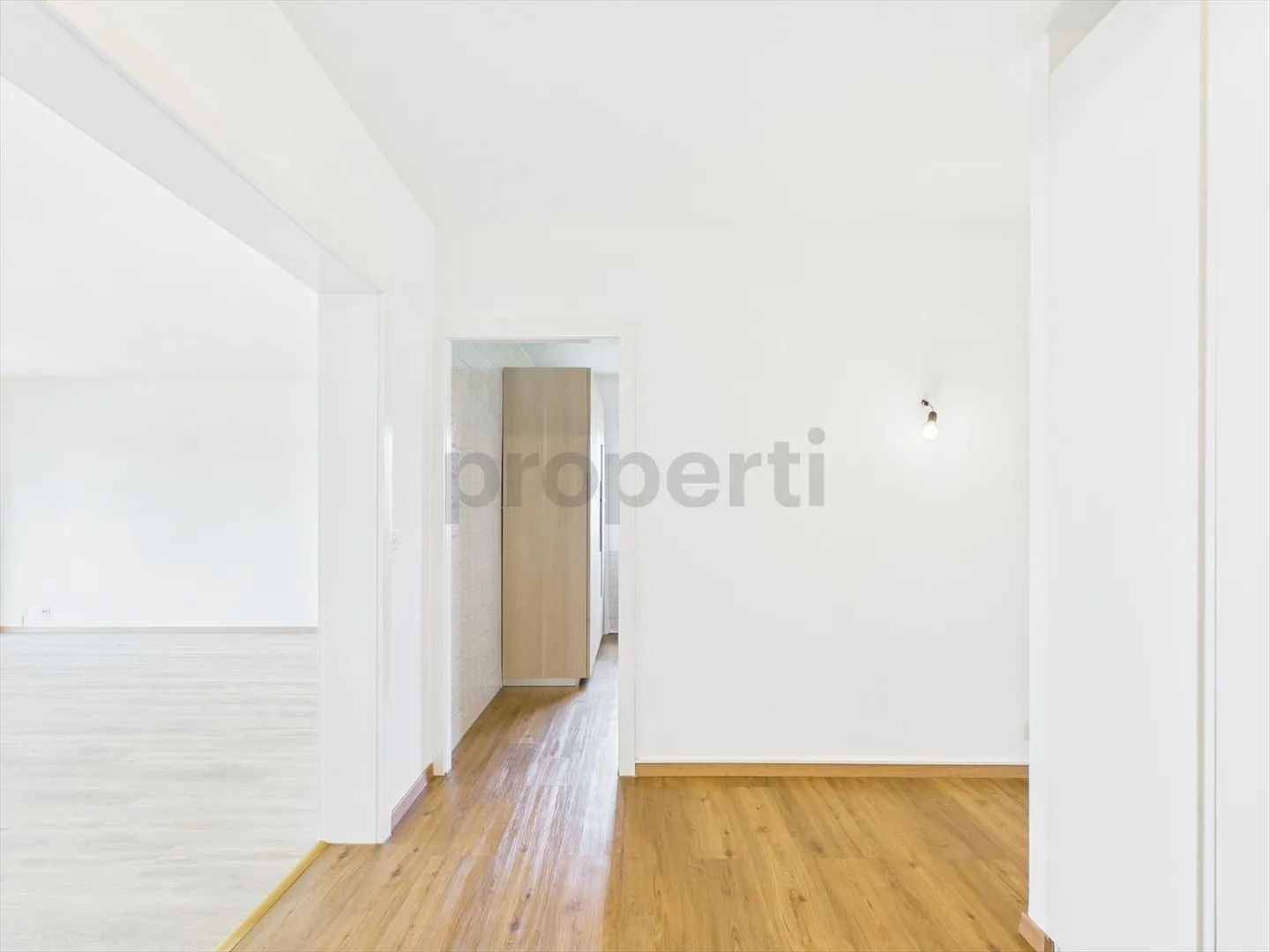 Die Kunst des Lebens im Licht: Charme und Funktionalität vereint - Foto 7 von 13