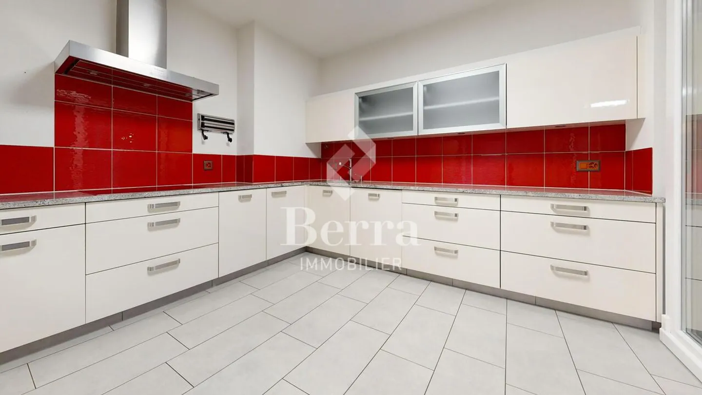 Spazioso appartamento di 4.5 locali a Martigny, zona ricercata e edificio di lusso - Foto 11 di 13