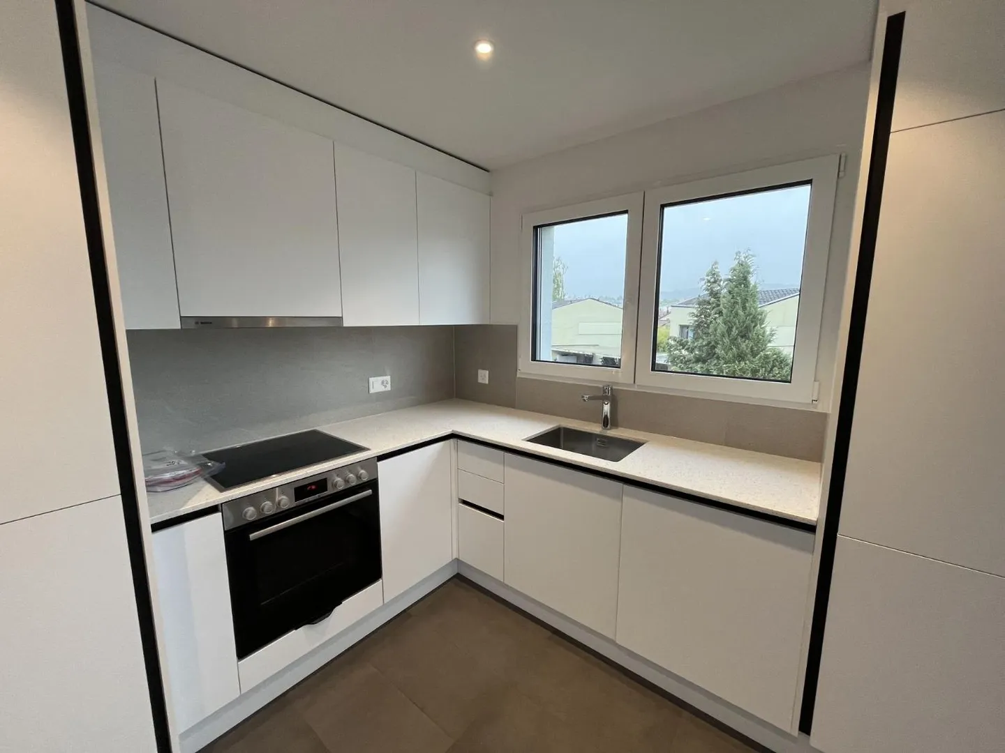 NEU, MODERN, MIT LOGGIA - Foto 6 di 12