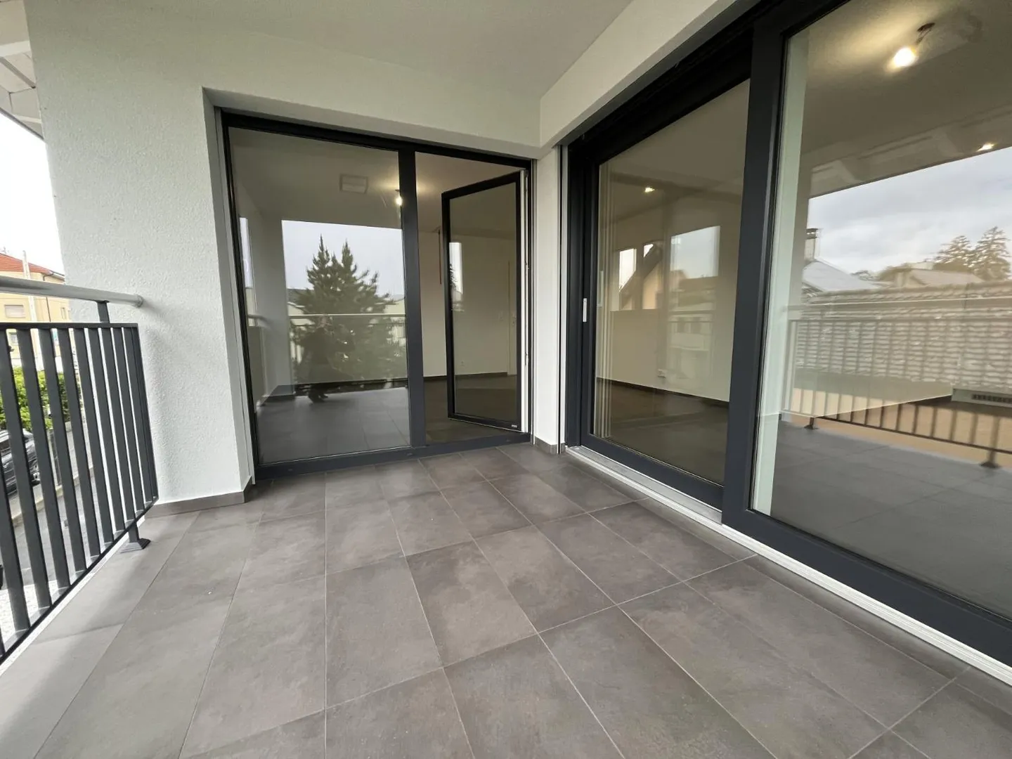 NEU, MODERN, MIT LOGGIA - Foto 9 di 12