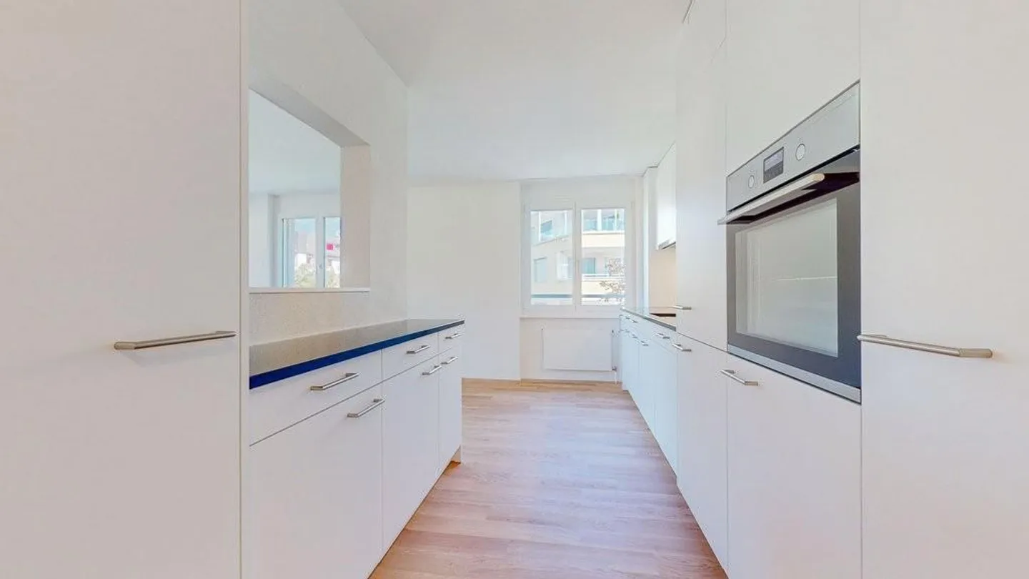 Rent a 4 ½ rooms apartment in Solothurn - Photo 5 of 12